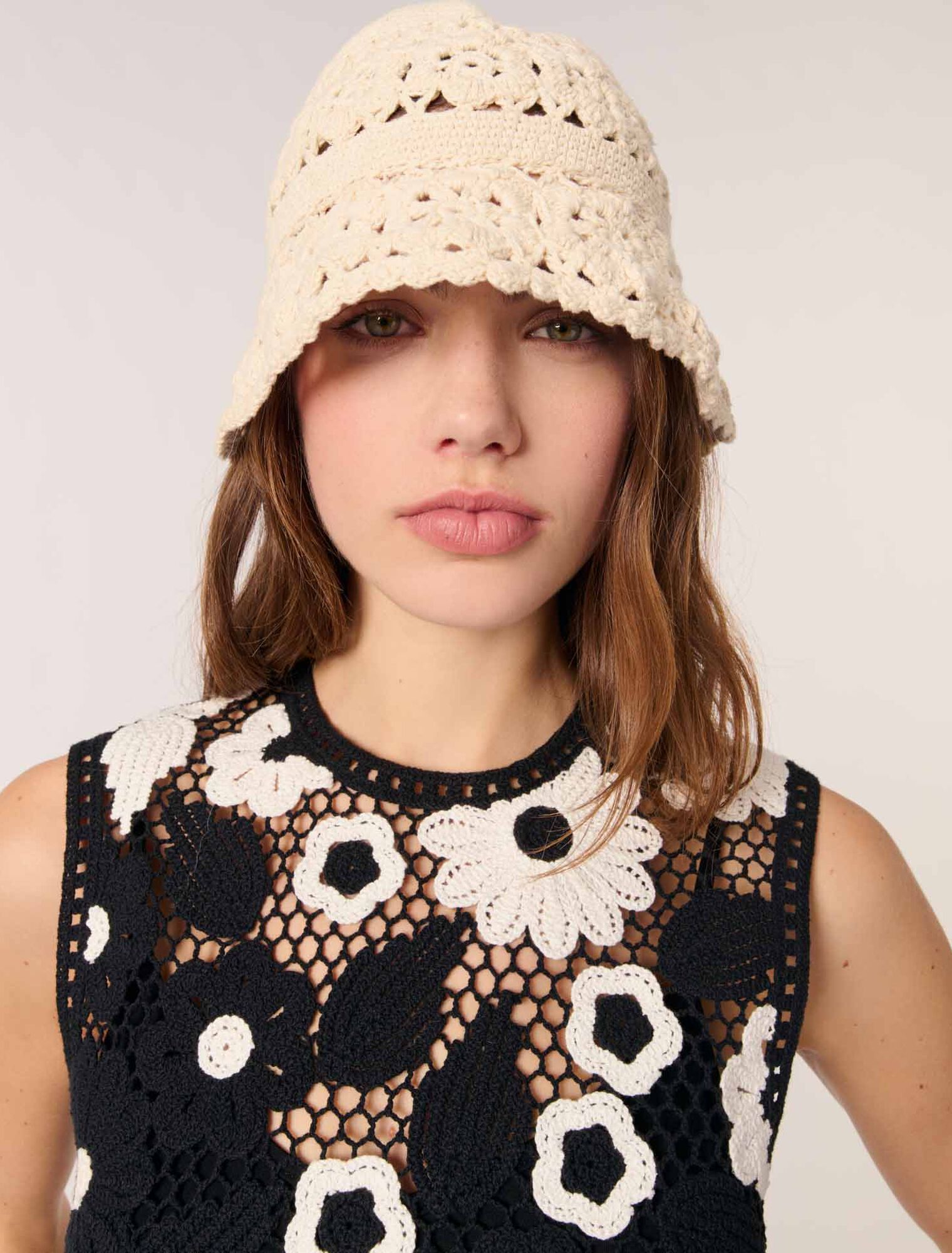 Top en crochet floral