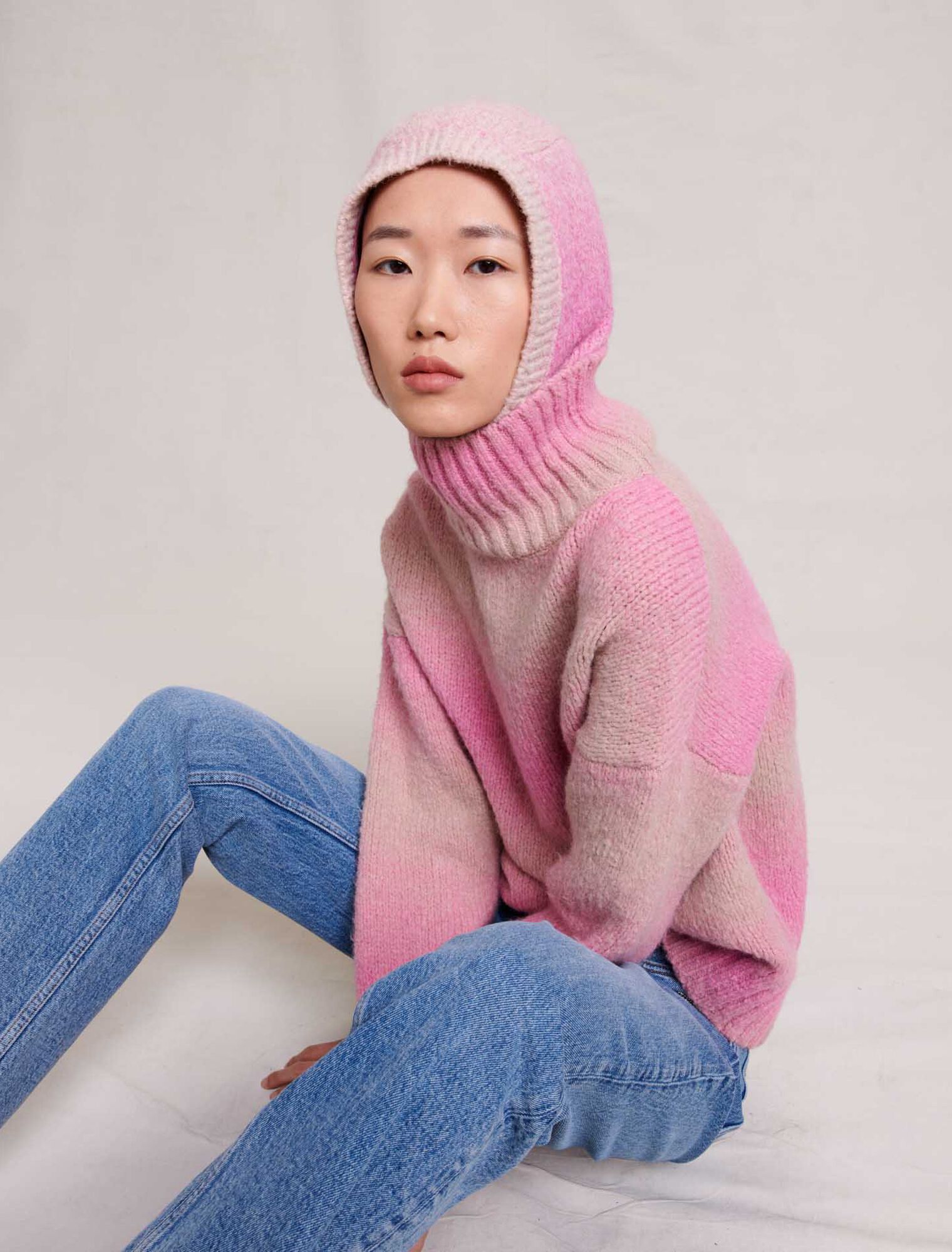 Gradient knit jumper