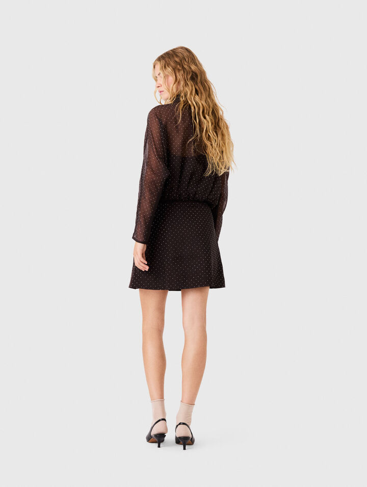 Robe courte strass&eacute;e &agrave; lavalli&egrave;re