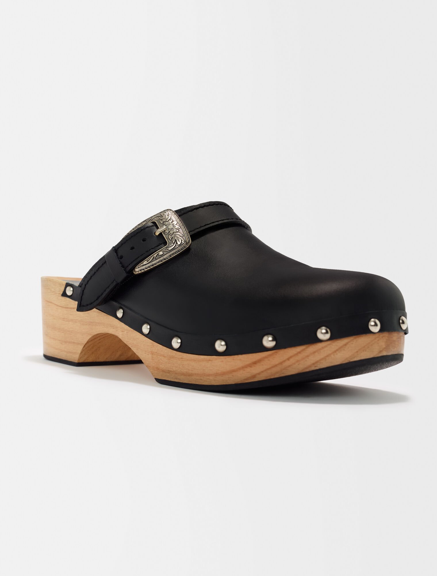 Leather clogs