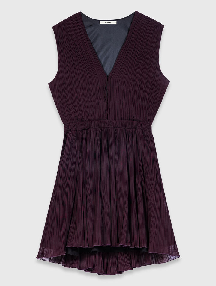 Short pleated skater dress