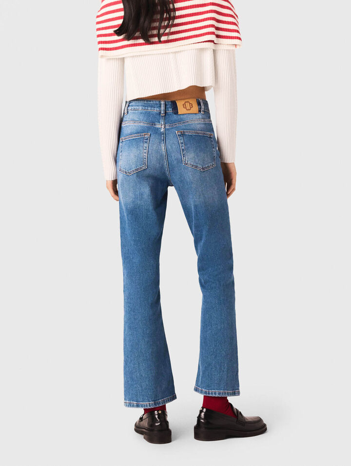 Double-pocket jeans with a slight flare