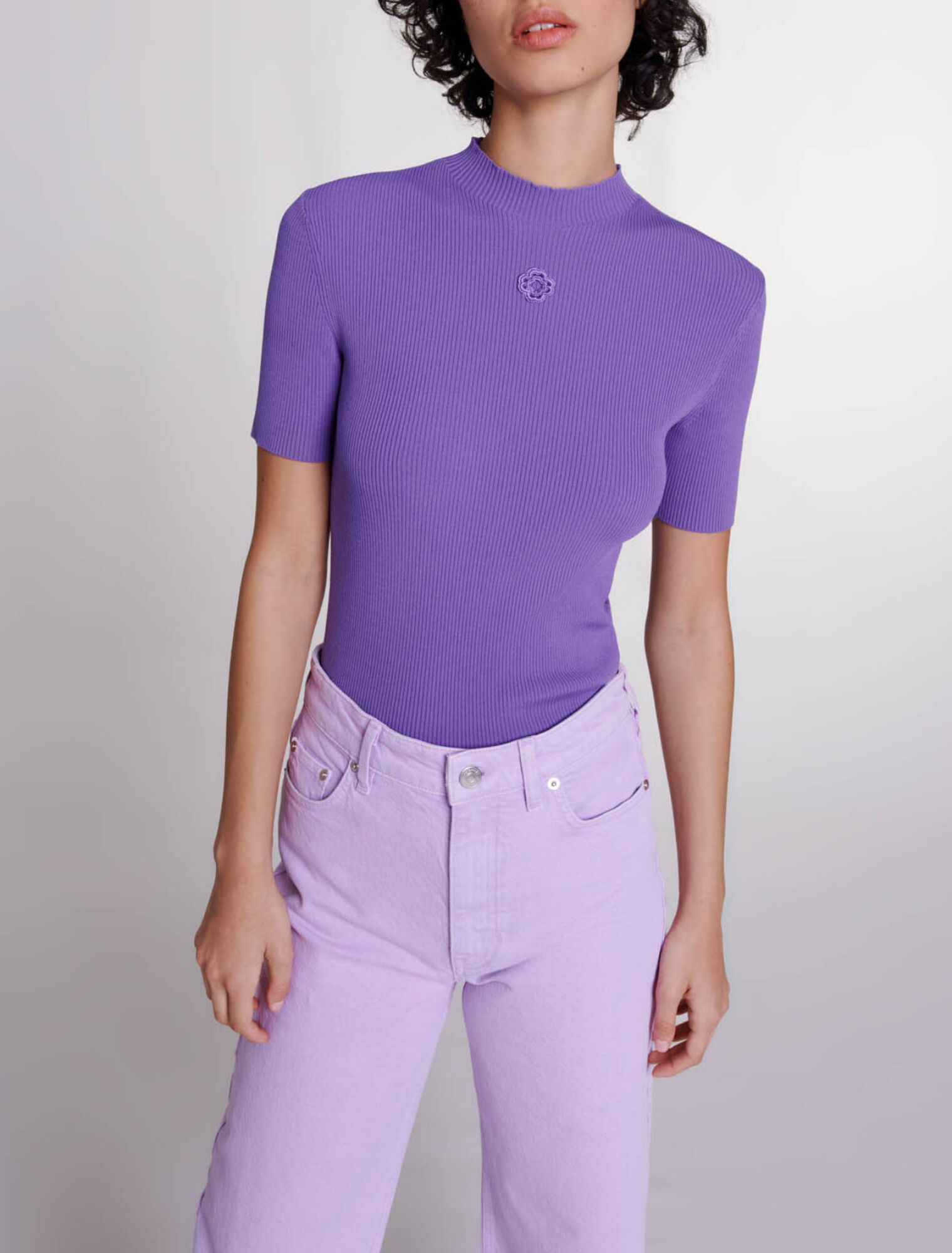 Top &agrave; broderie Clover