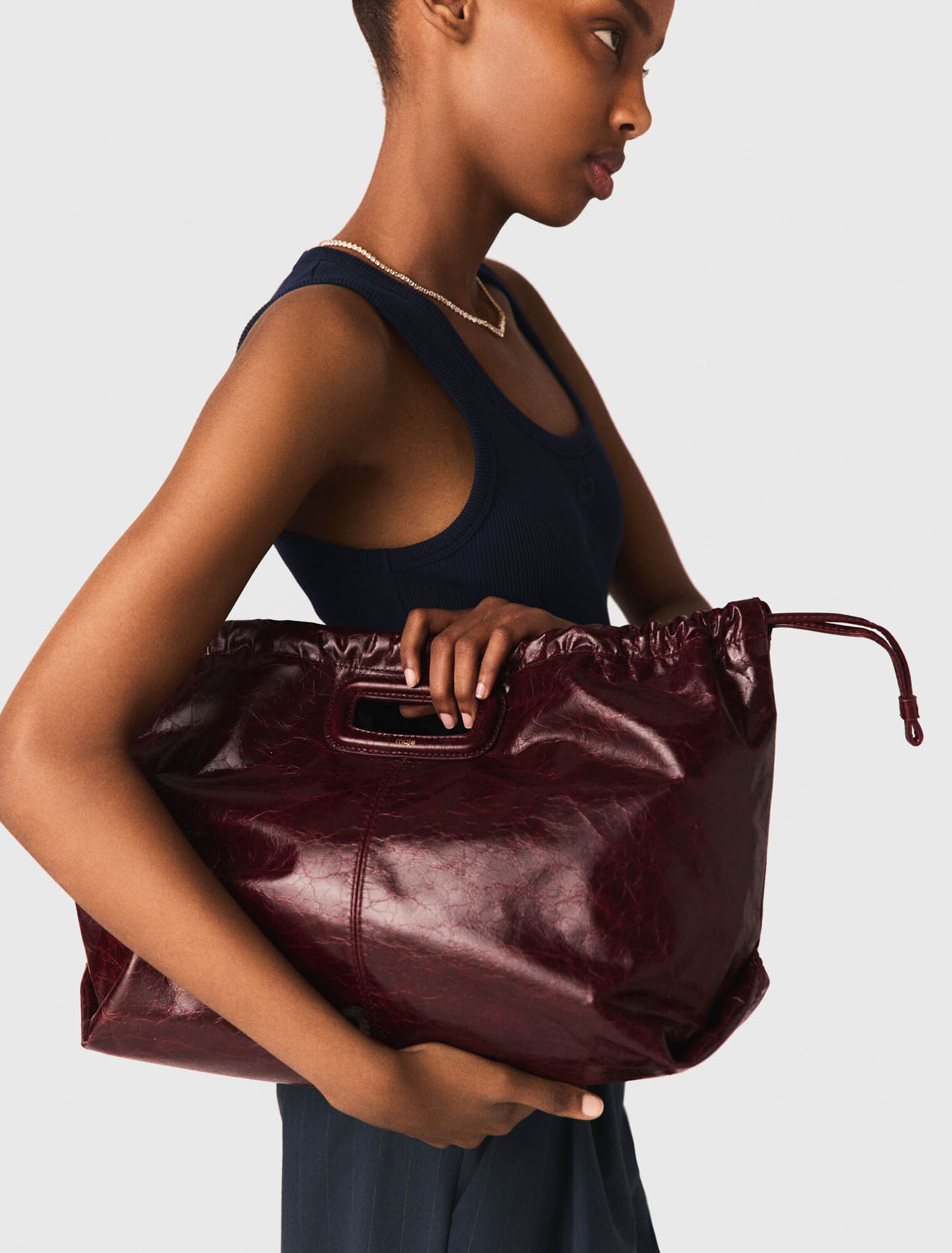 Sac M Tote en cuir craquel&eacute;