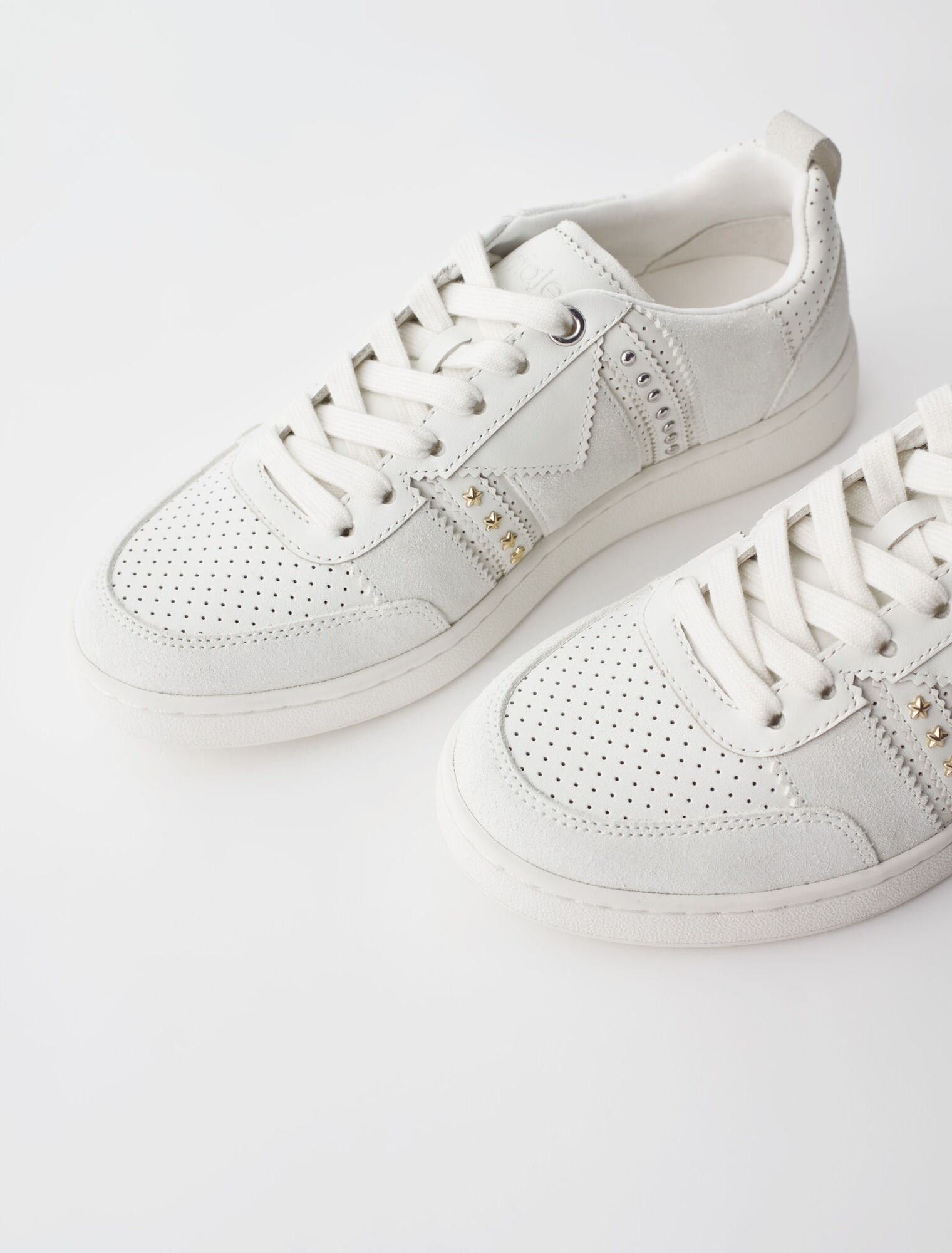 Sneakers cloutées 