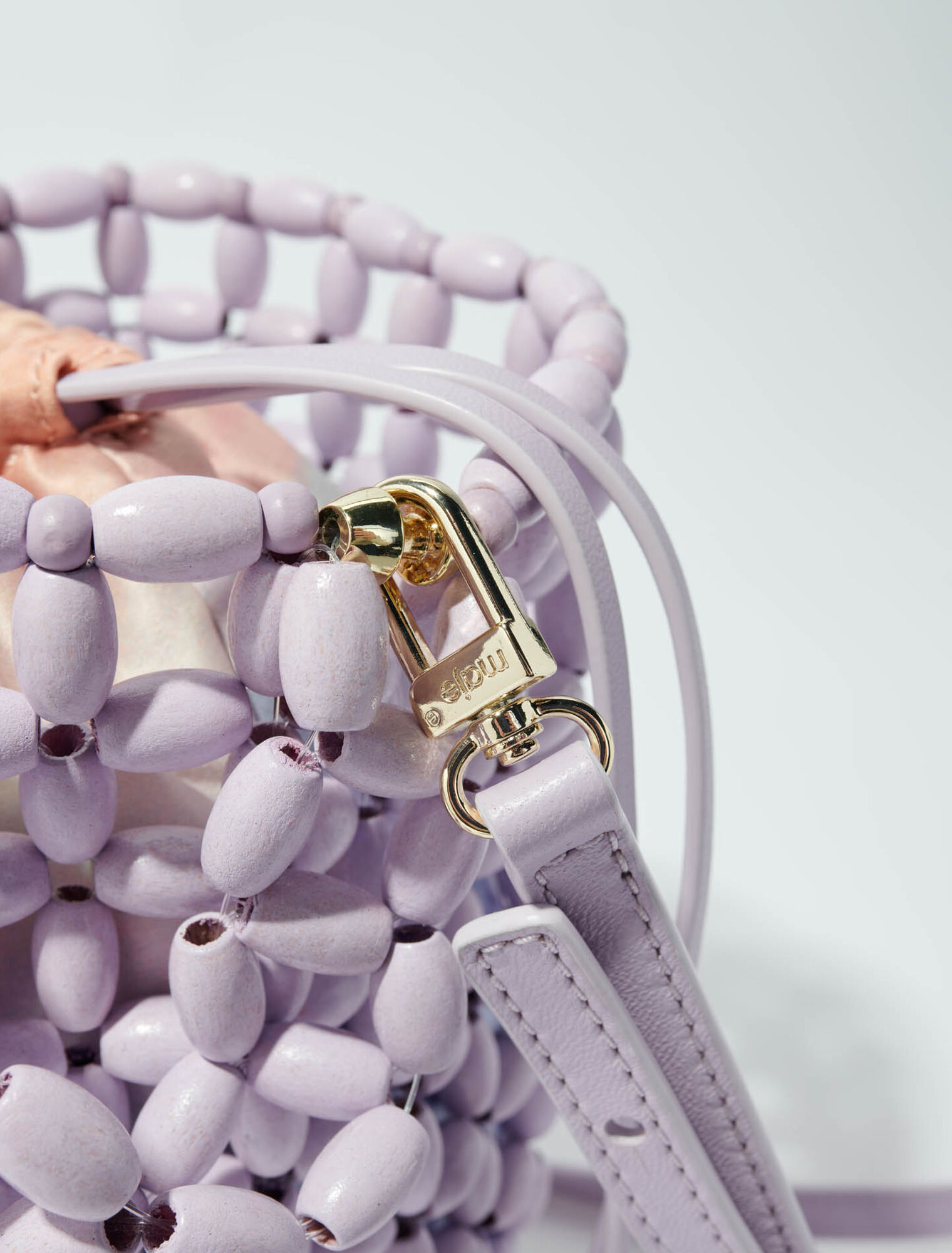 Sac seau orné de perles
