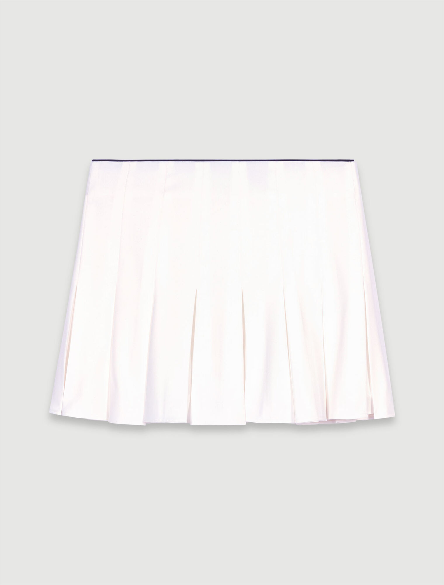 Short pleated skort