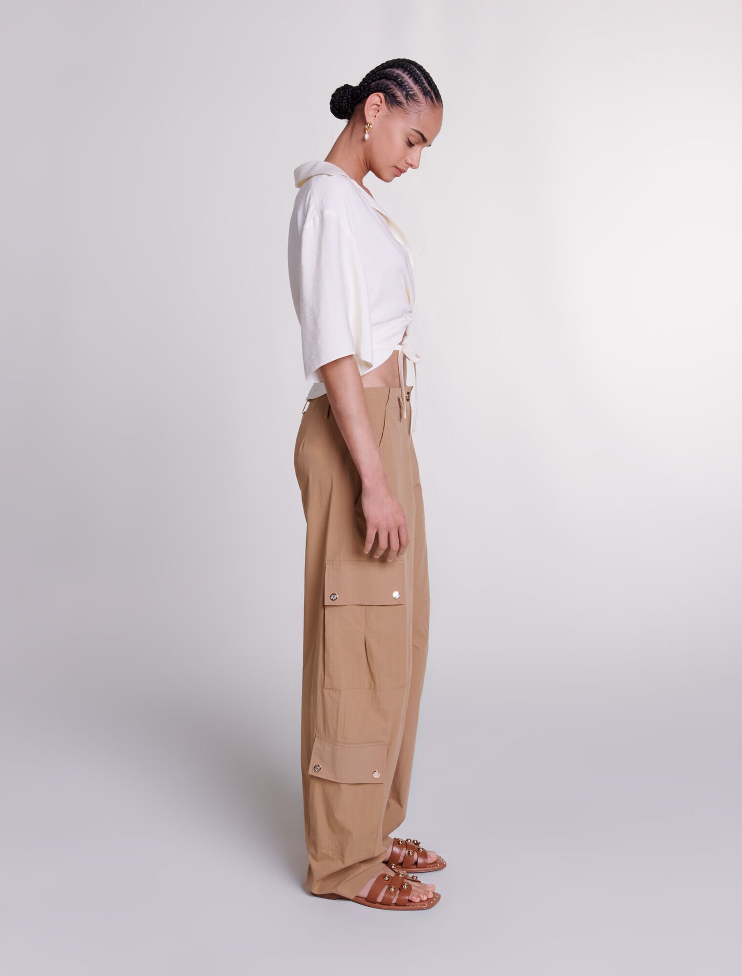 Cargo trousers with pockets