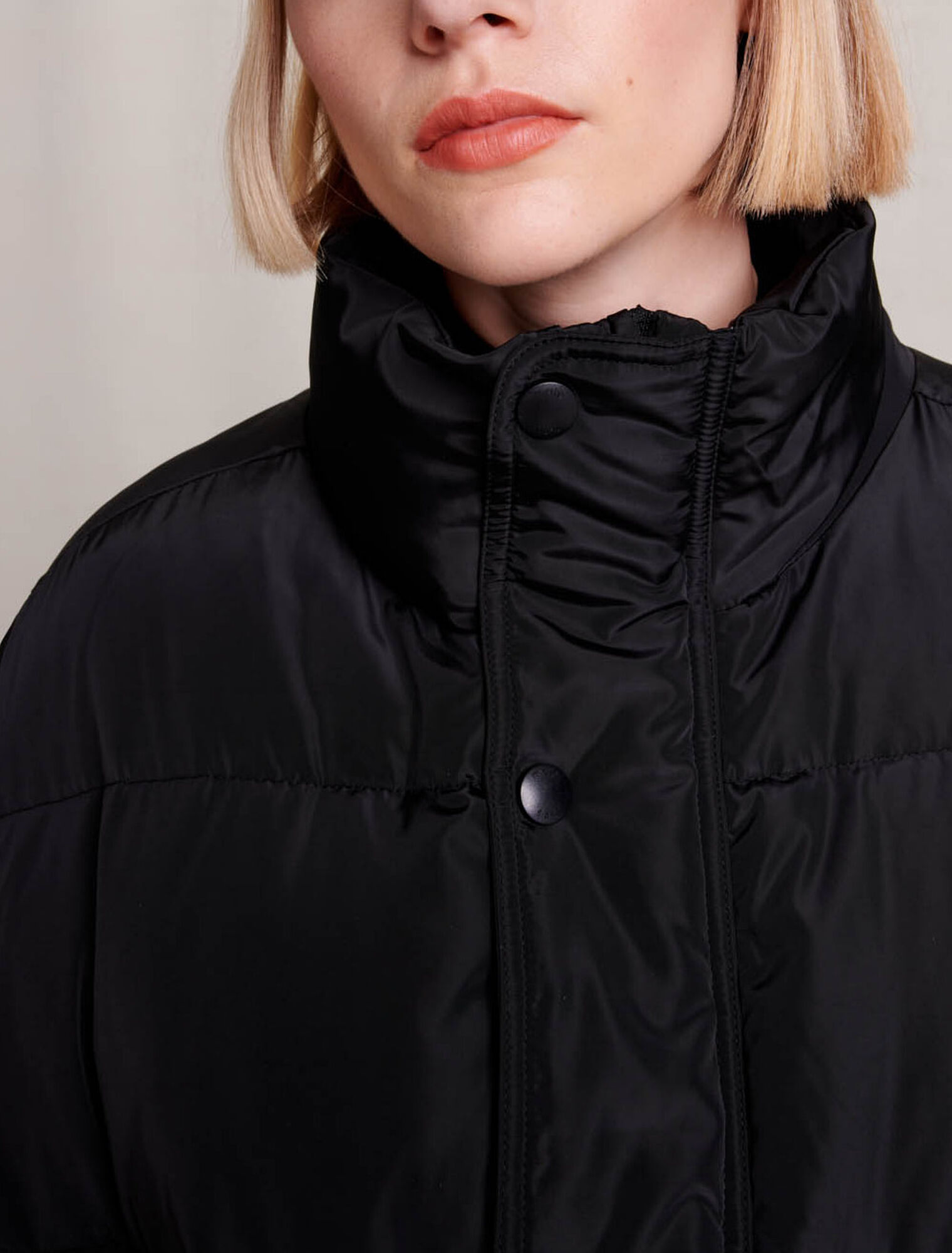 Sleeveless puffer jacket