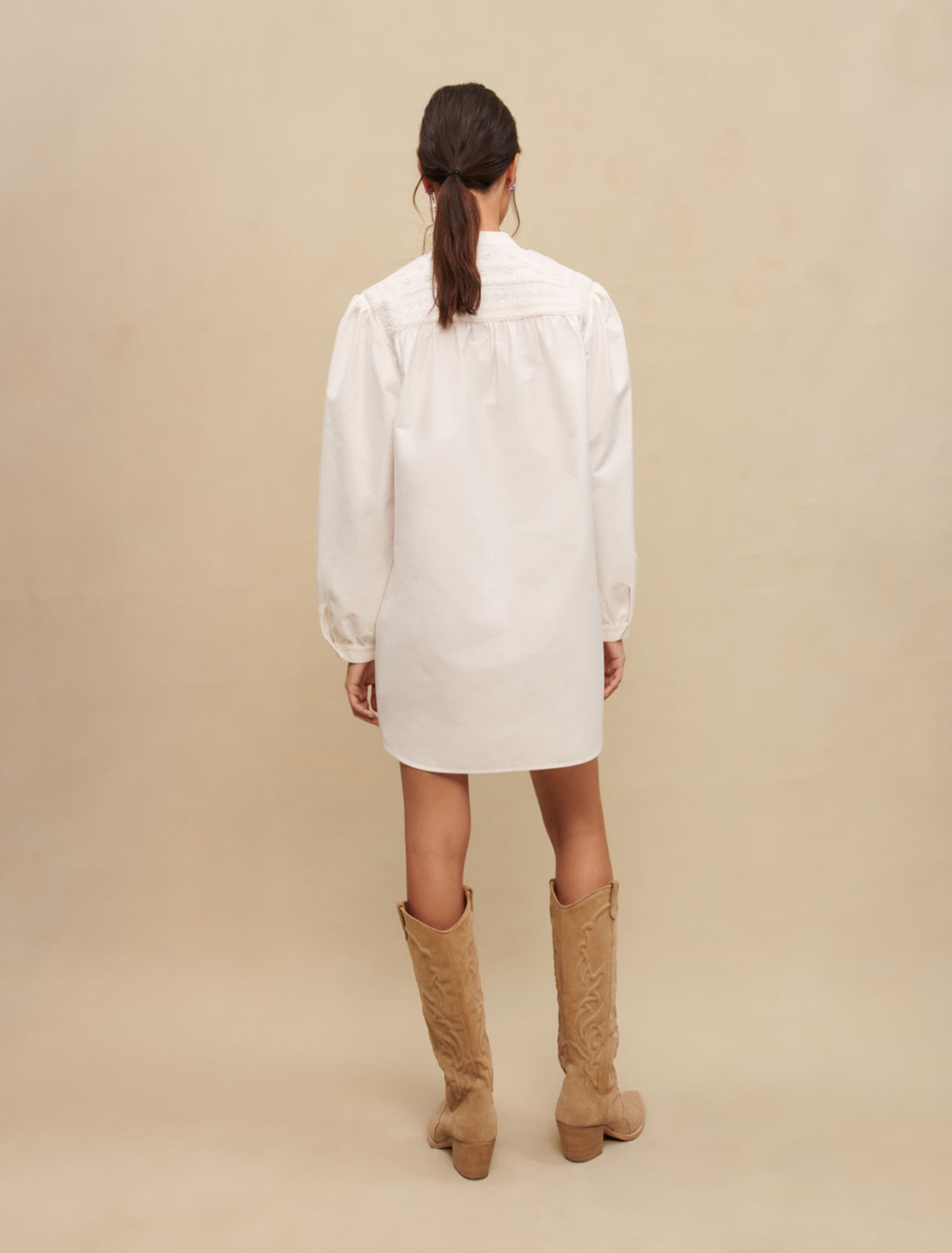 Robe courte à manches volumineuses