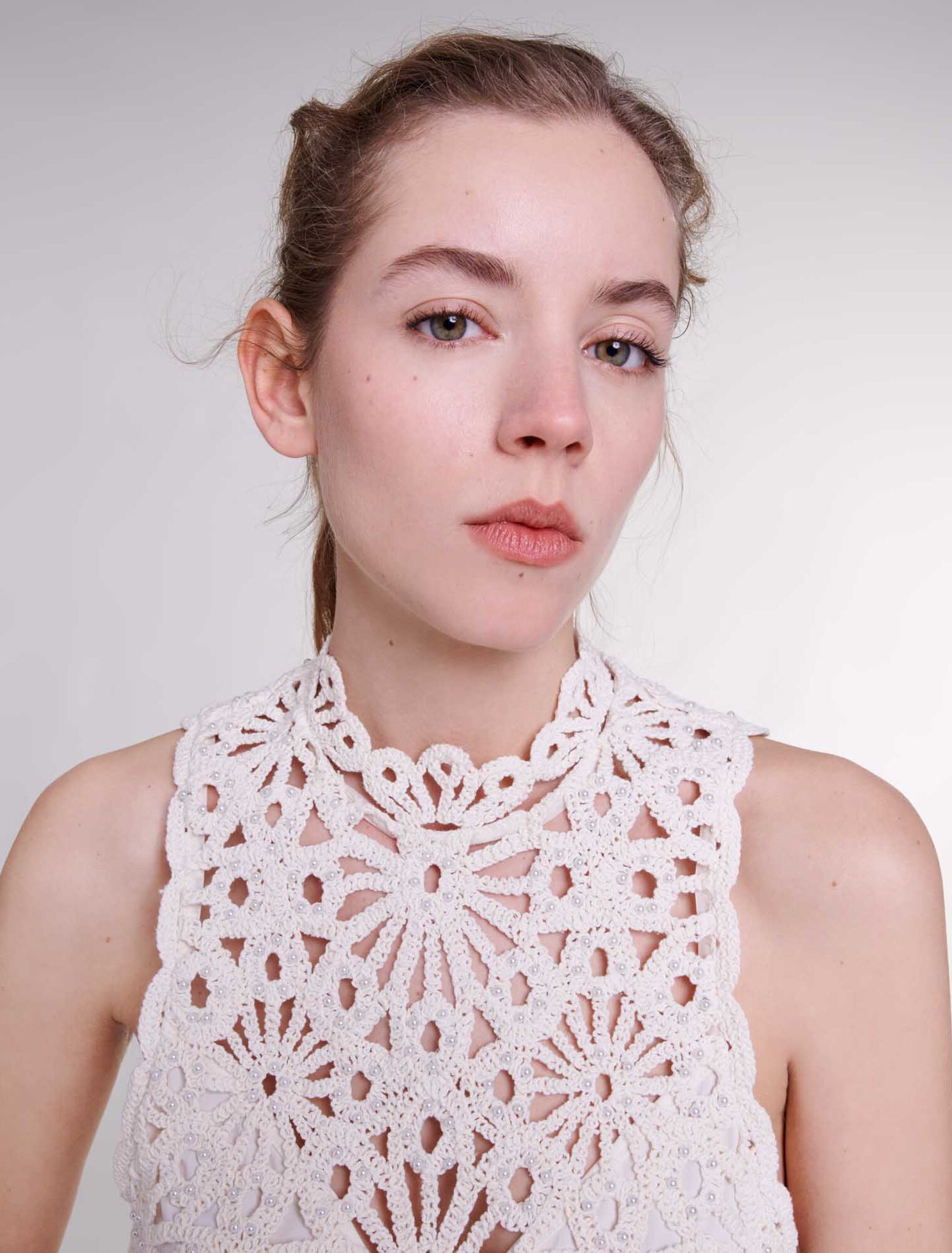 Robe longue en crochet perlé