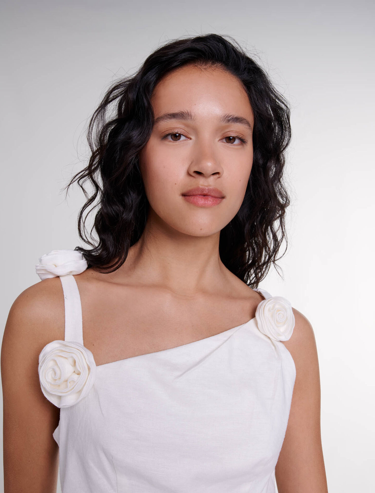 Robe longue en lin ajourée