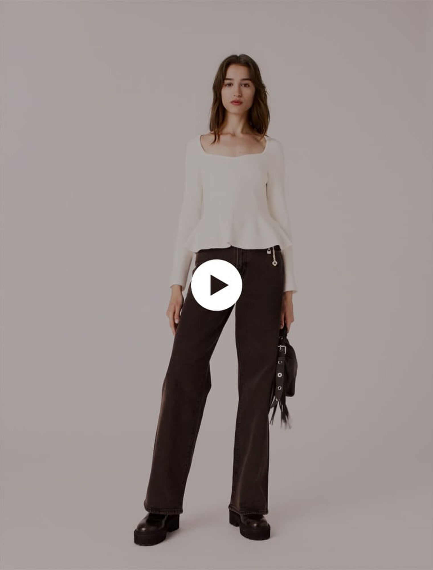 Jean bootcut avec cha&icirc;ne