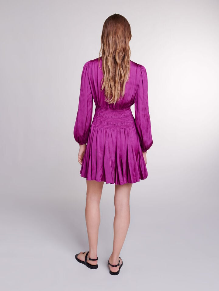 Robe courte satinée