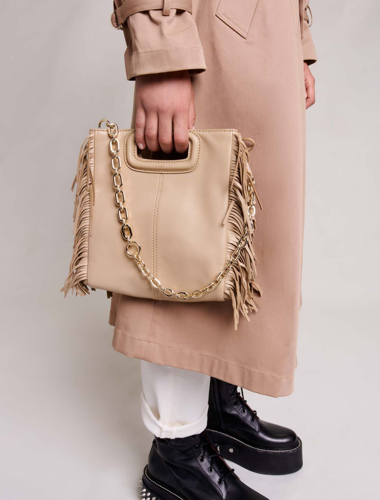 Smooth leather M bag with fringing