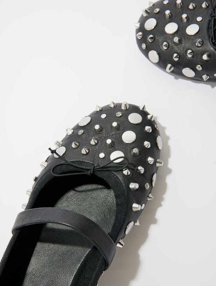 Ballerines à studs argentés