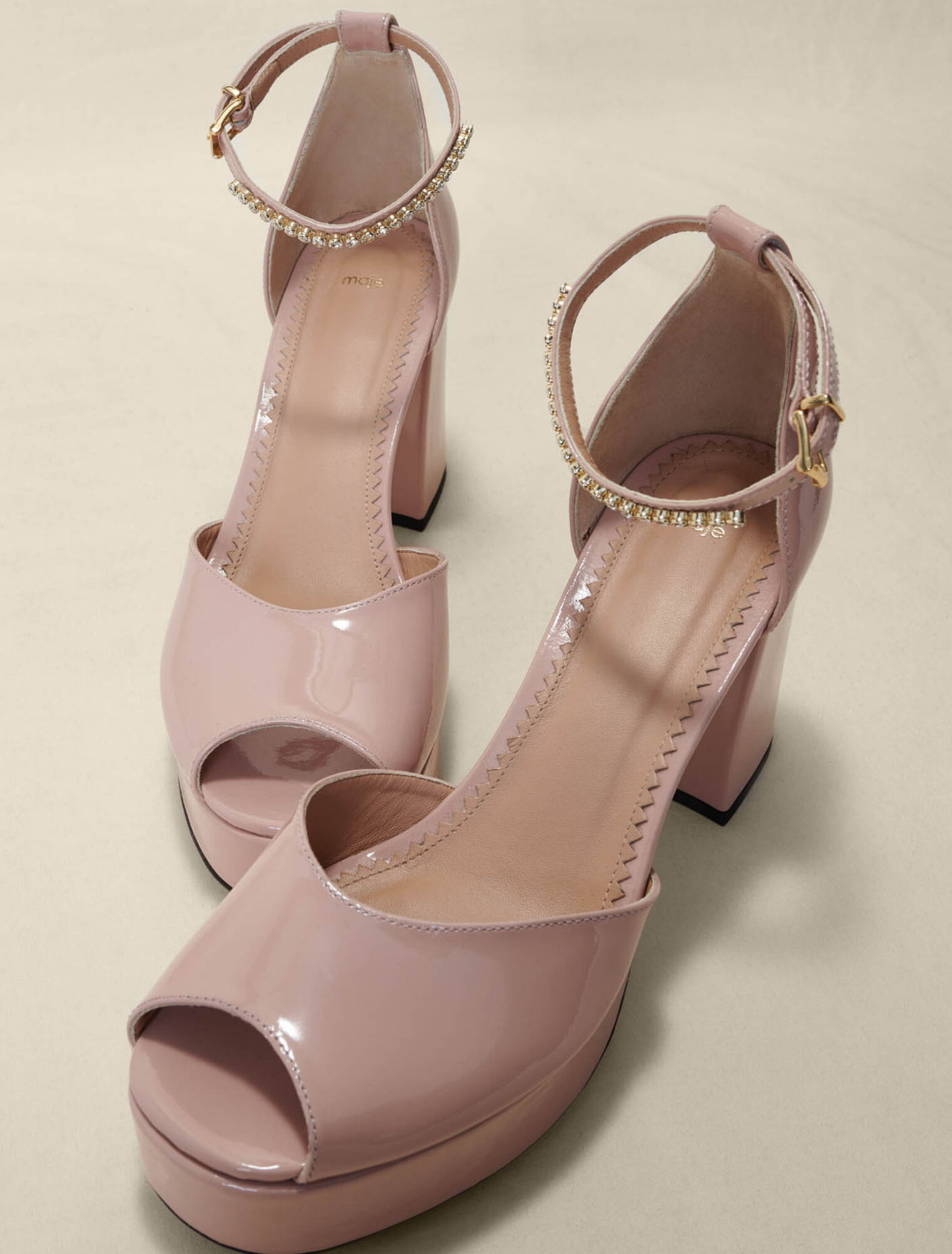 Sandales à talon en cuir vernis