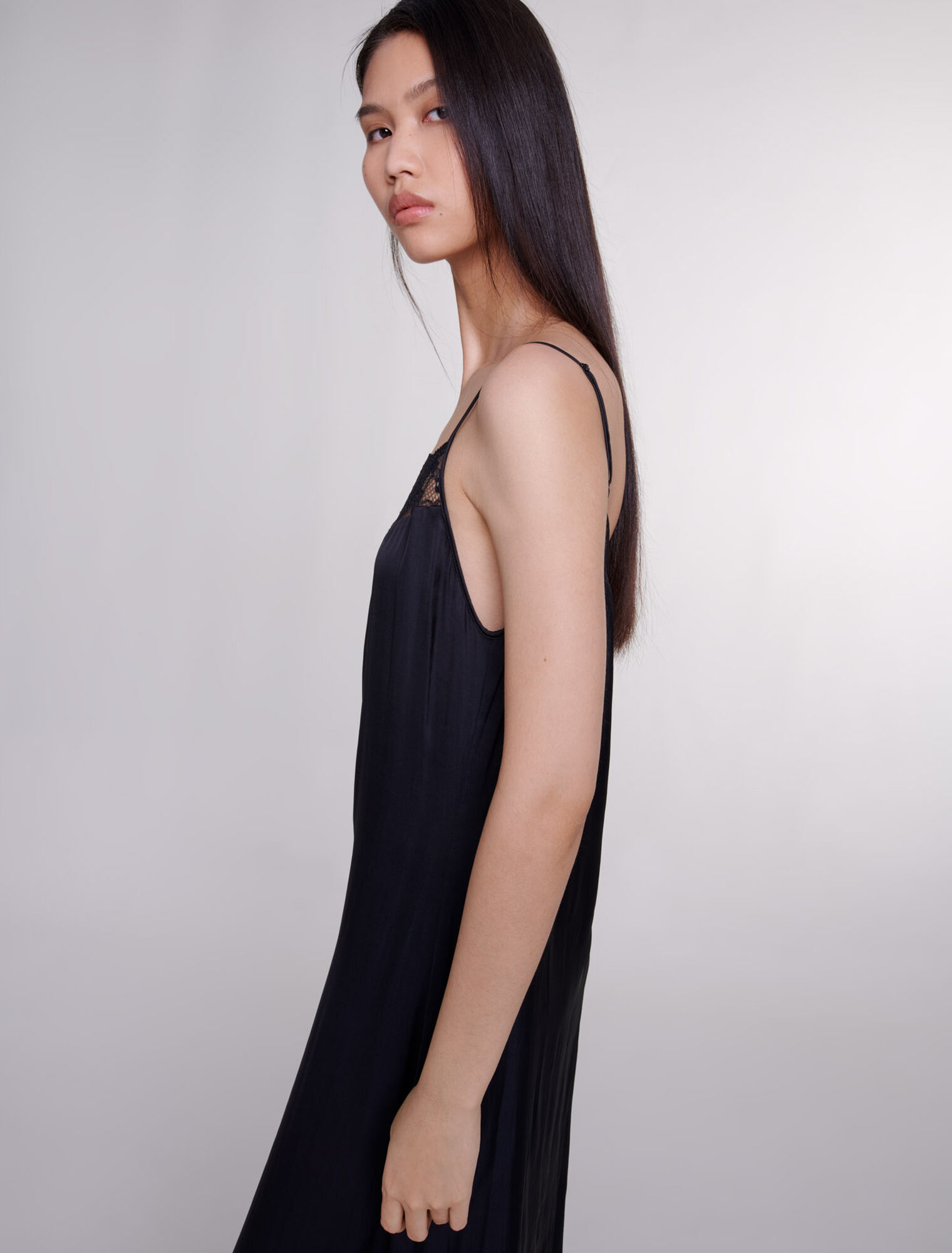 Robe longue en satin