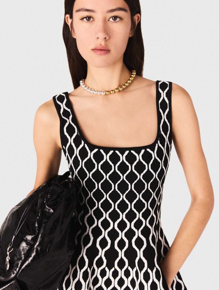 Short patterned knit dress