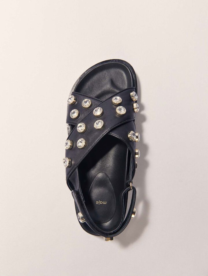 Sandales plates en cuir et strass