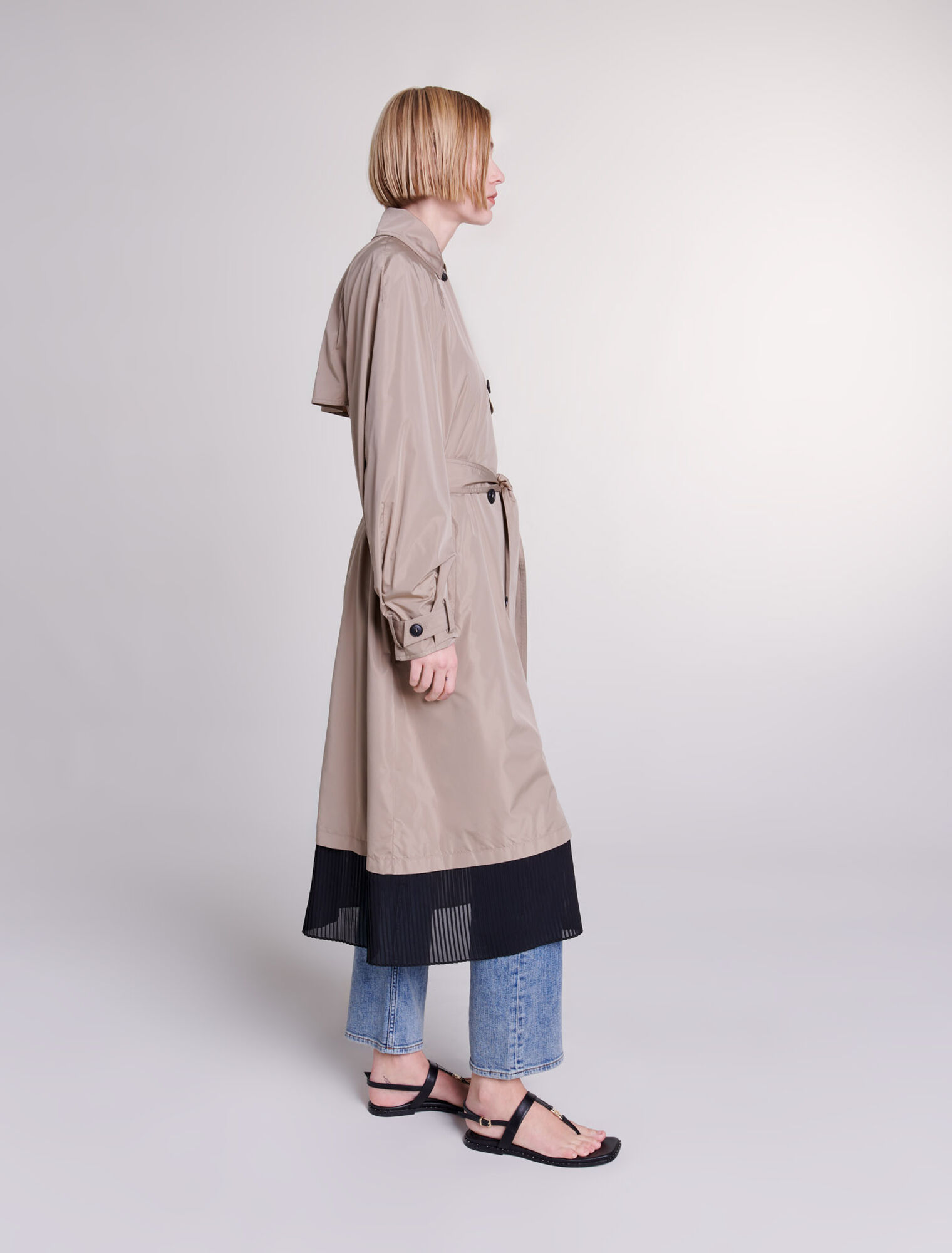 Contrast trench coat