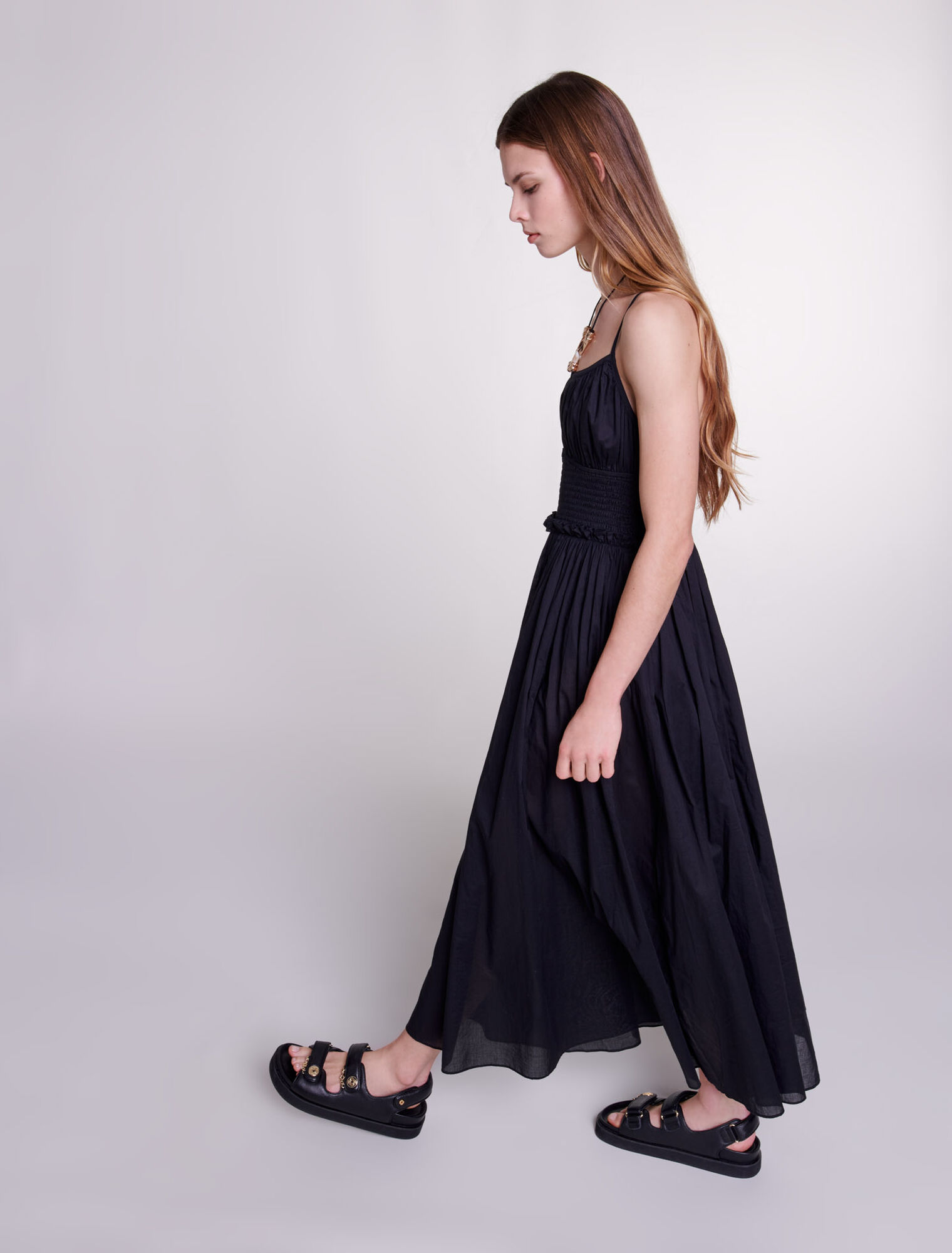Robe à liens perlés