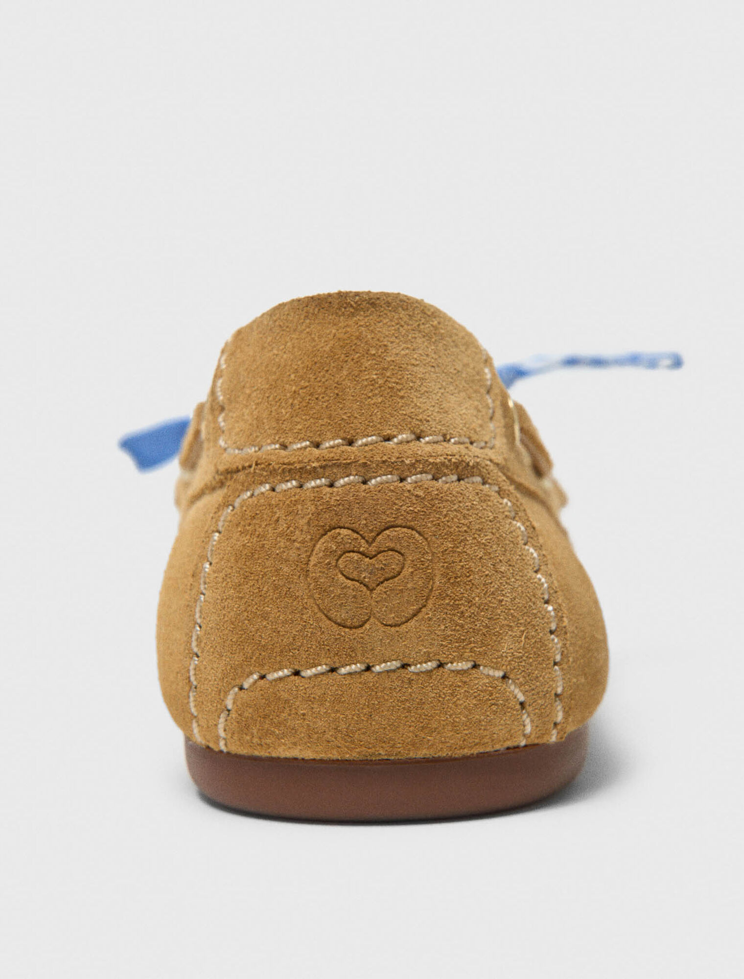 Mocassin bateau en su&egrave;de