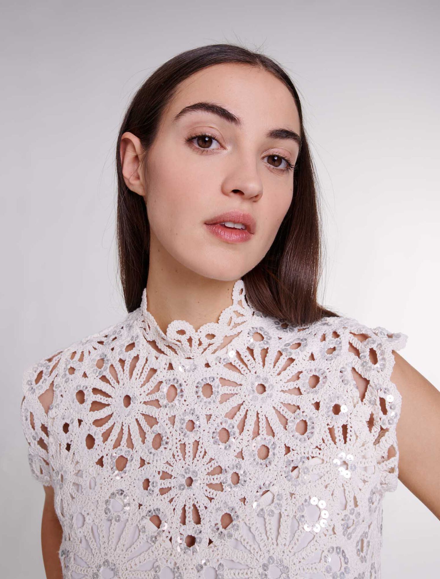 Top en crochet et sequins