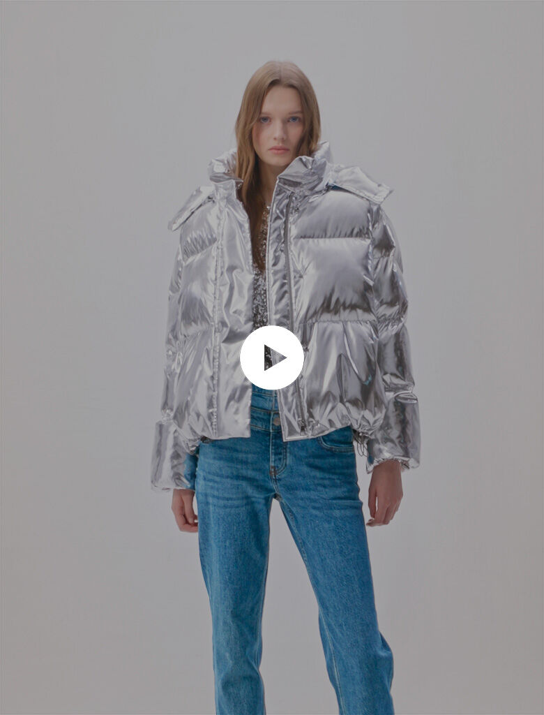 めい Silver hooded jacket