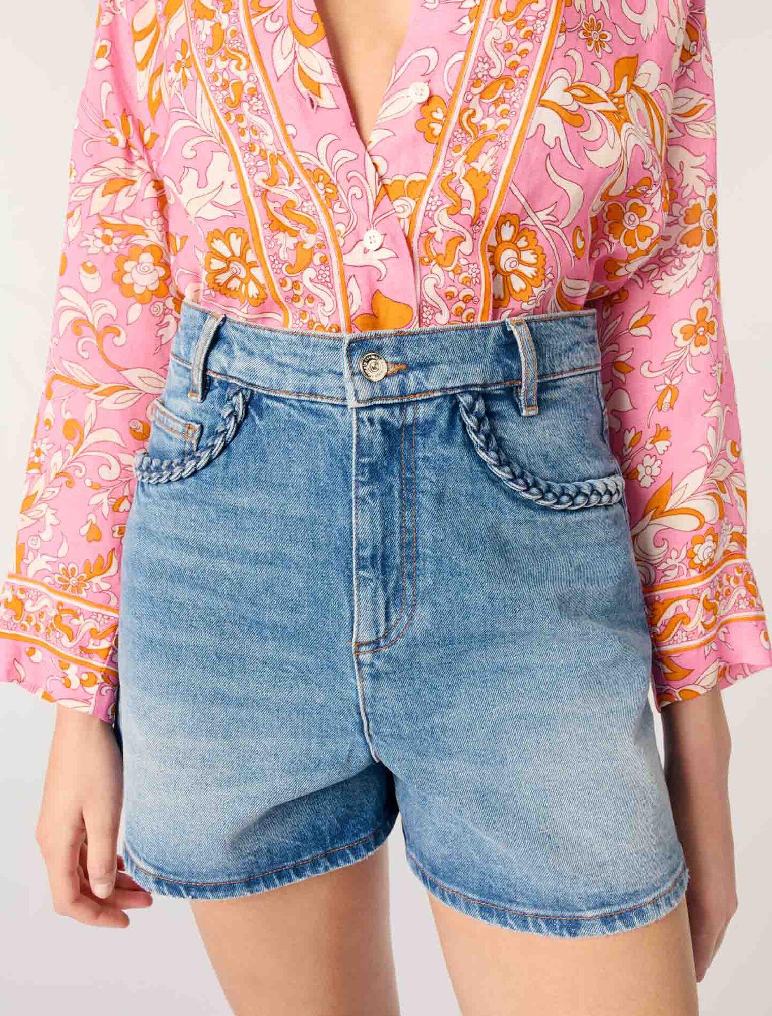 Short en denim et galons tressés