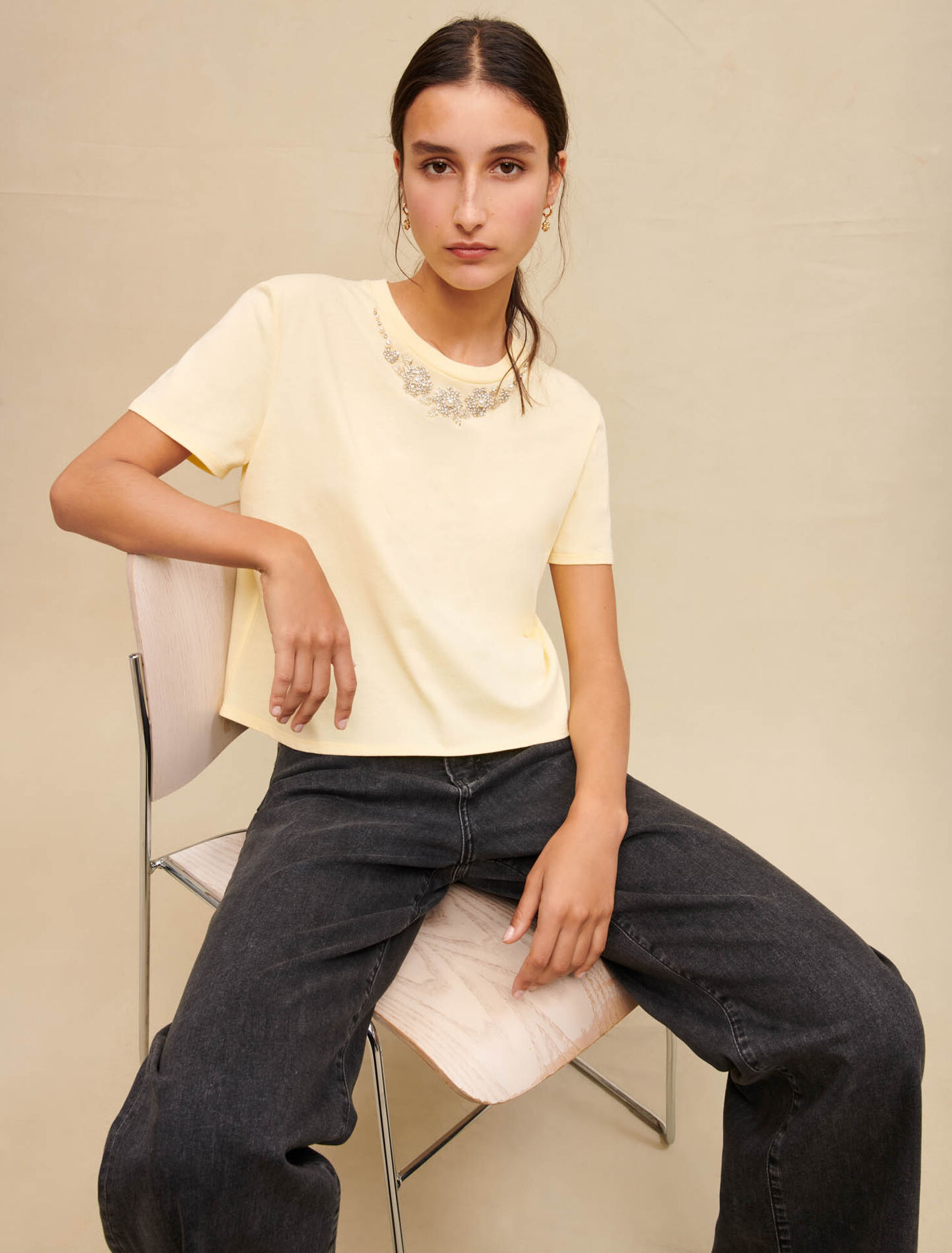 Cotton T-shirt with jewel collar