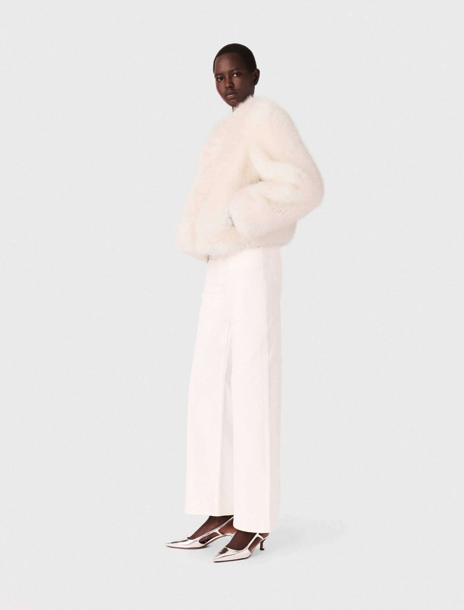 Blouson court en fausse fourrure