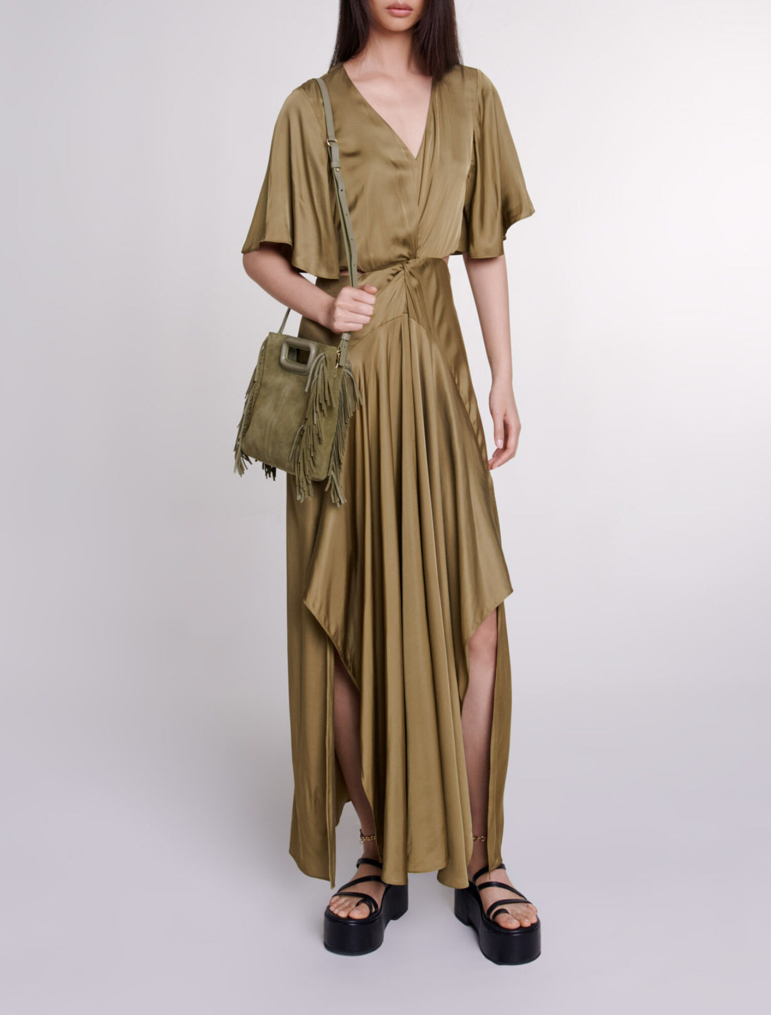 Robe longue satinée ajourée