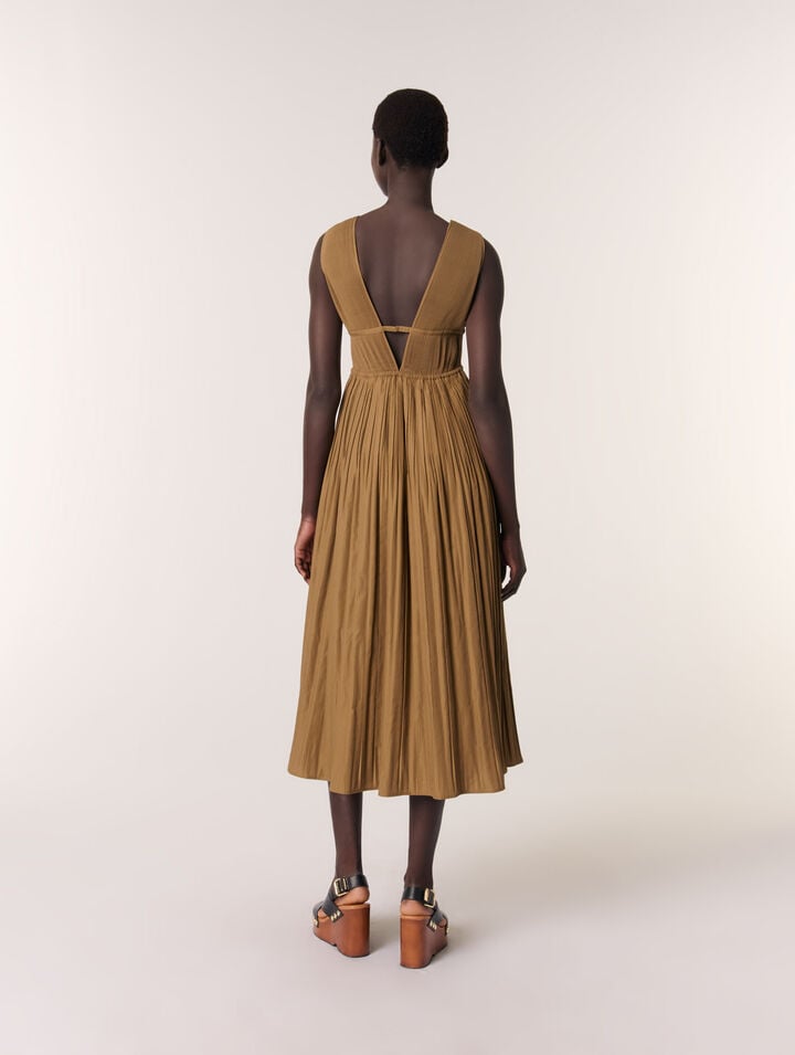 Jewellery neckline pleated dress