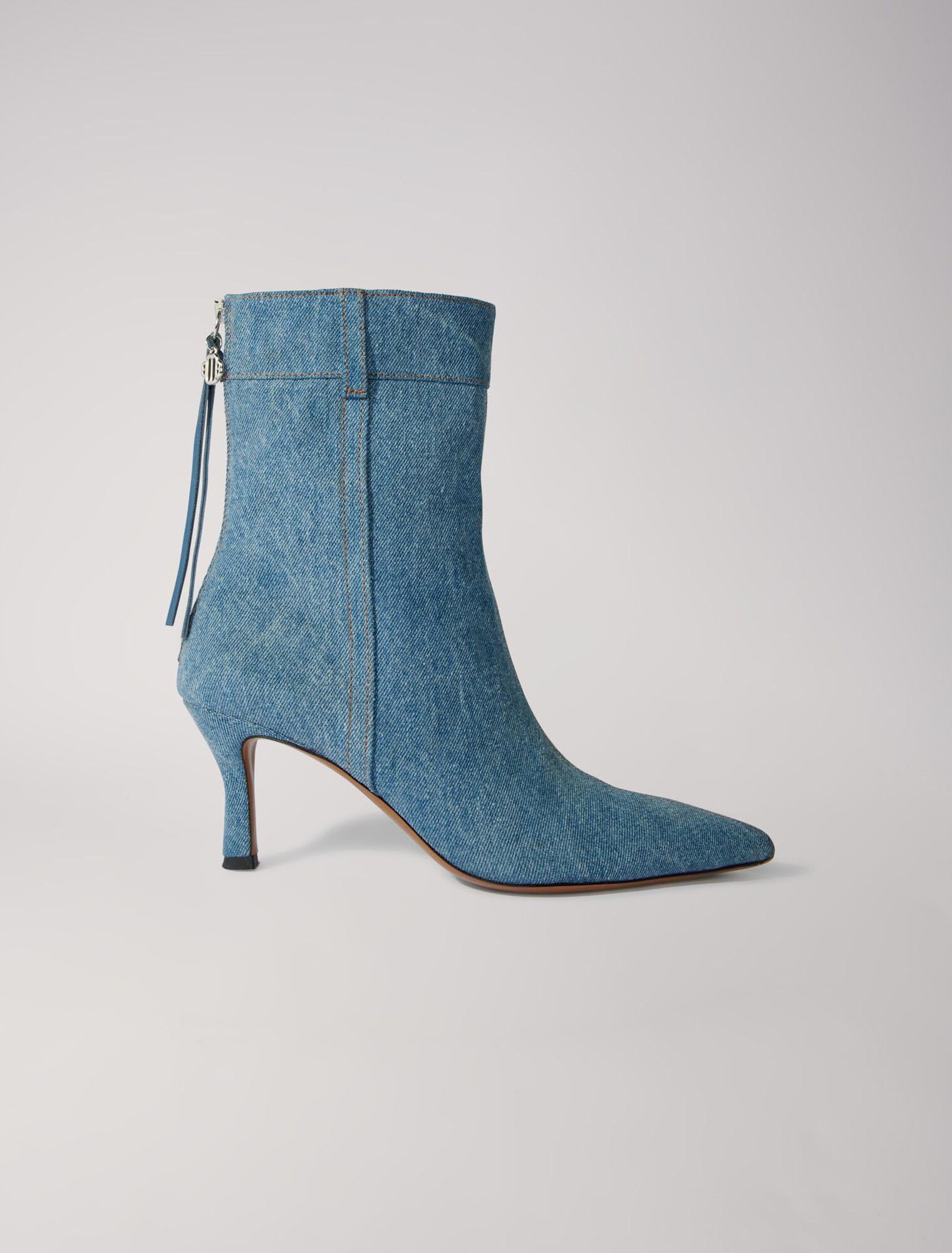 Denim boots with pointed toe