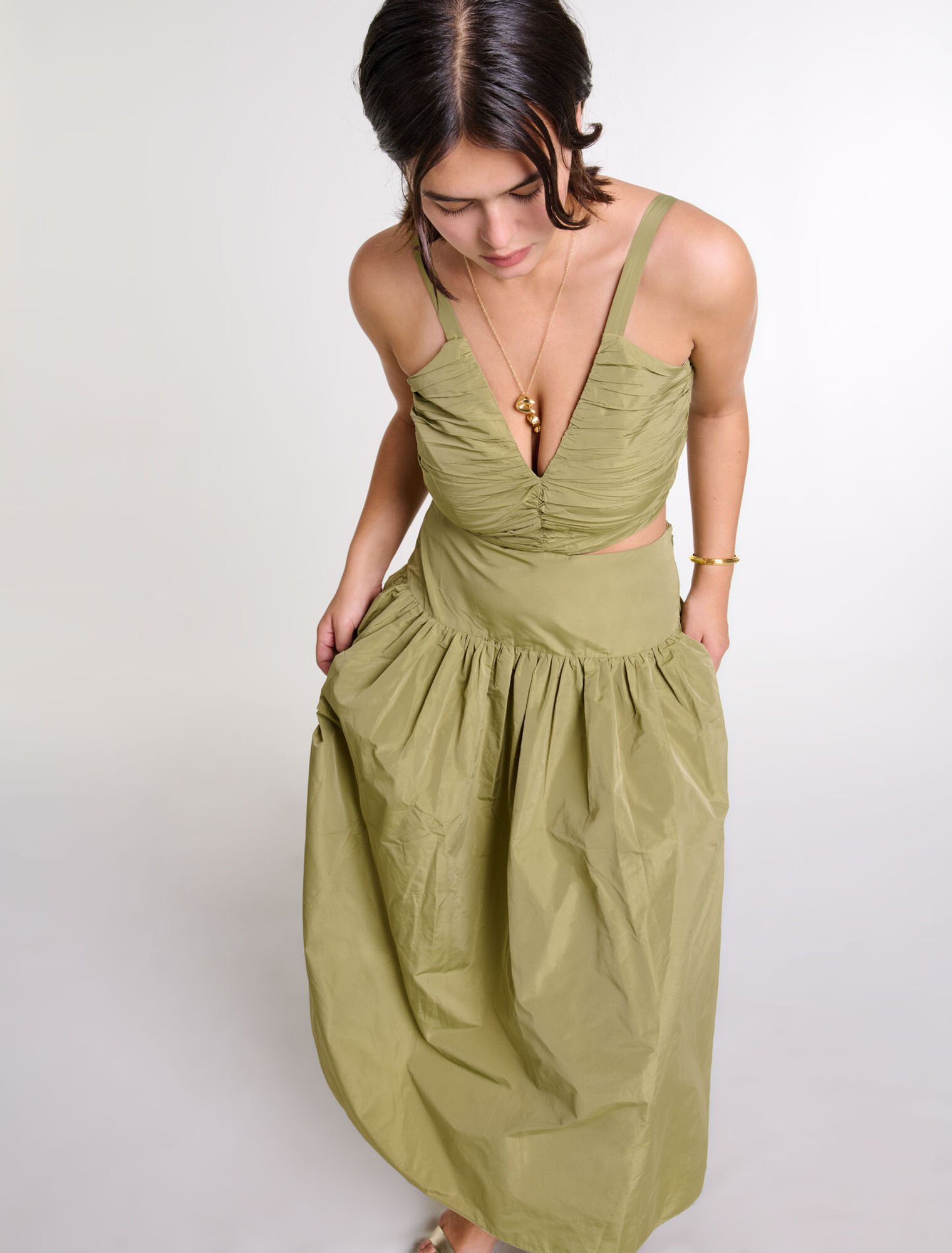 Robe en taffetas ajourée