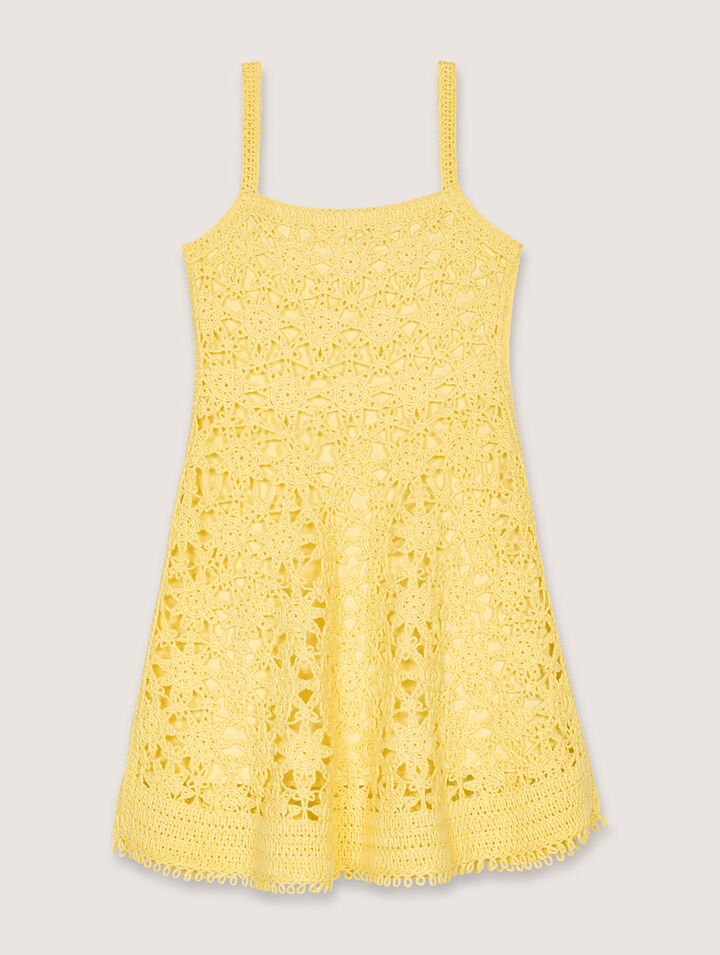 Robe courte à bretelles en crochet