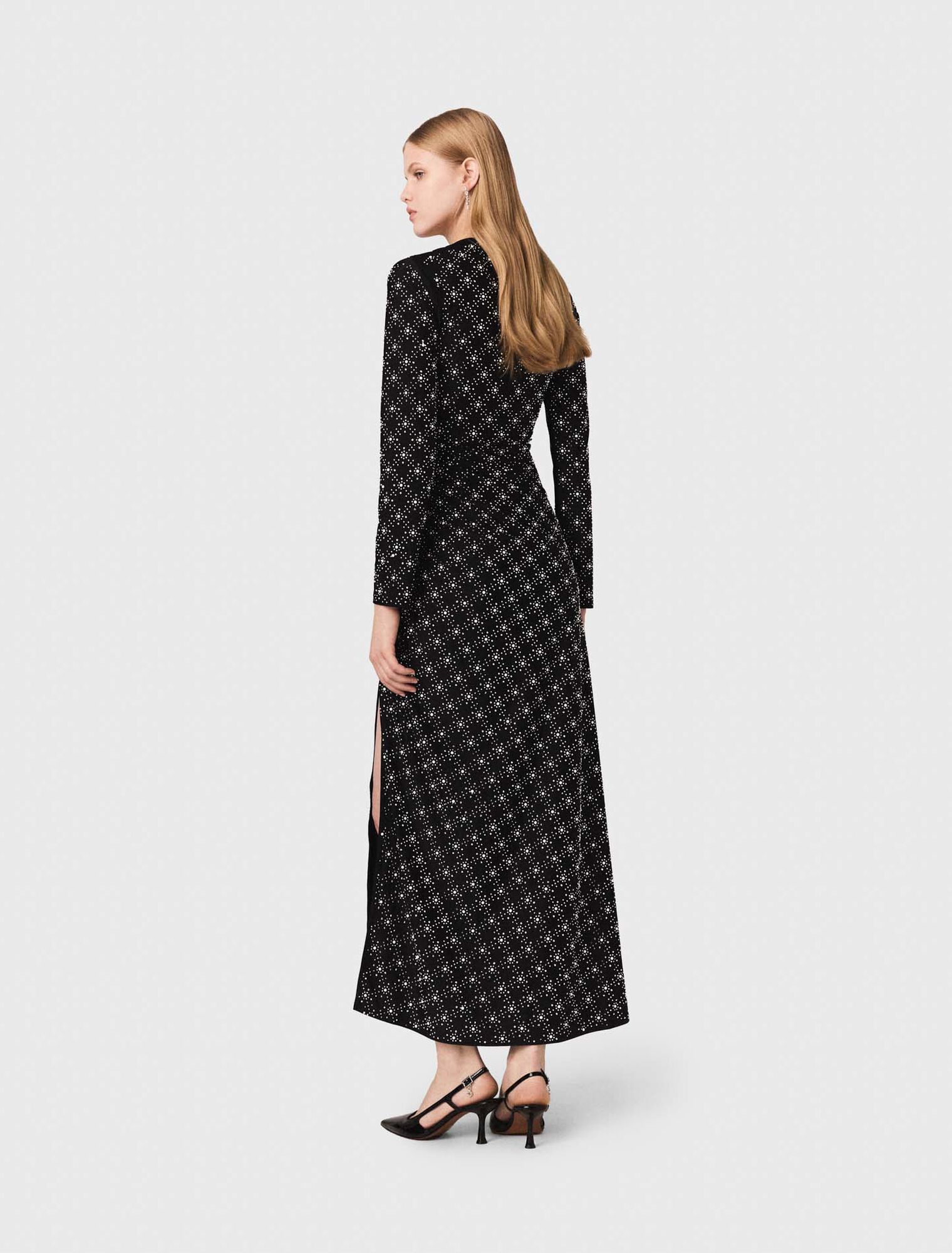 Robe longue à perles et strass