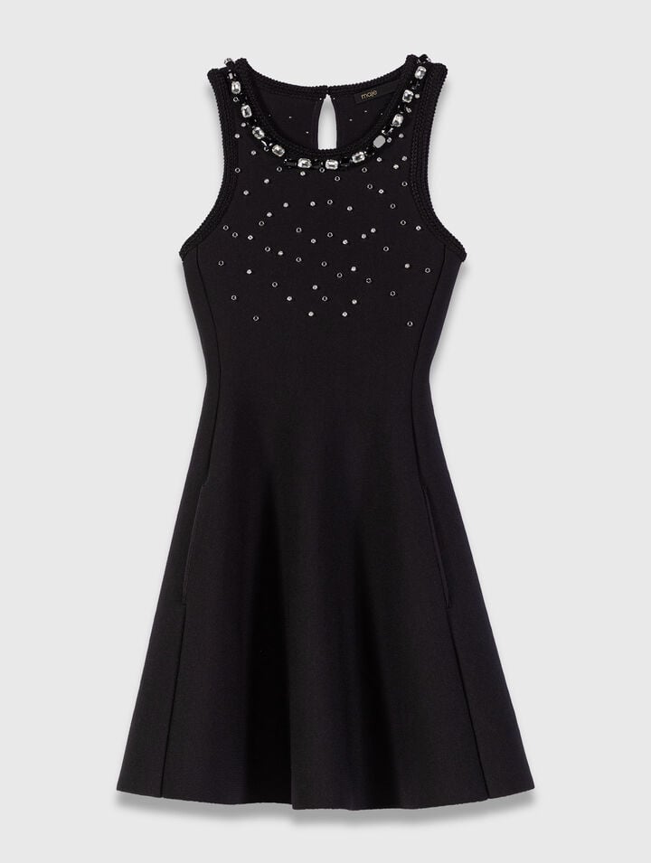 Robe patineuse et détails bijoux 
