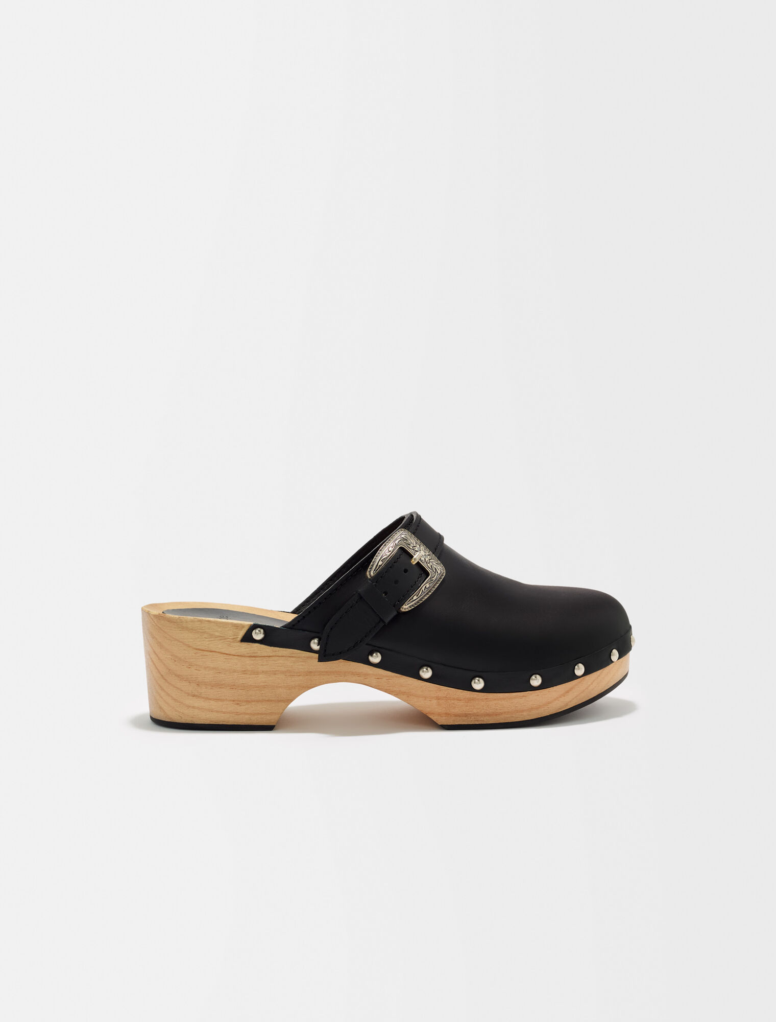 Leather clogs