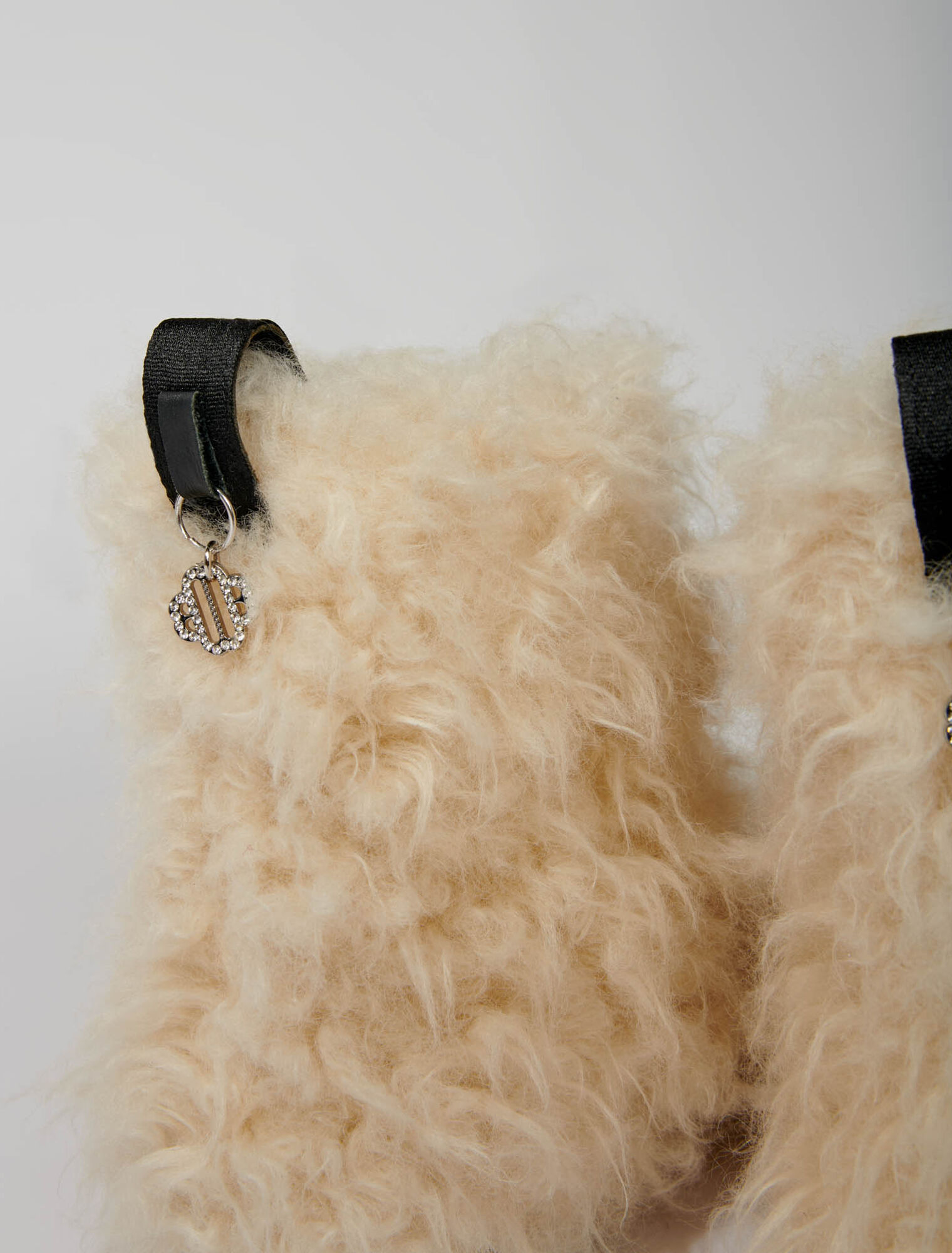 Ankle boots in fake fur