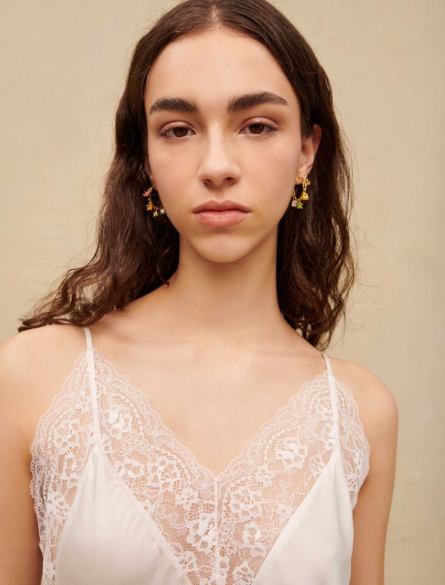 Top en satin de soie et dentelles