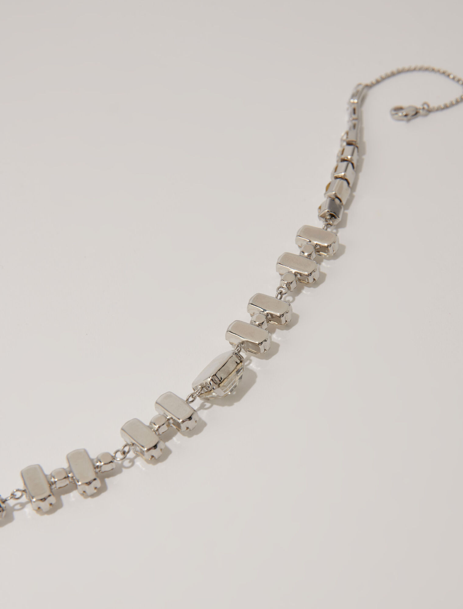 Collier chocker doré à strass