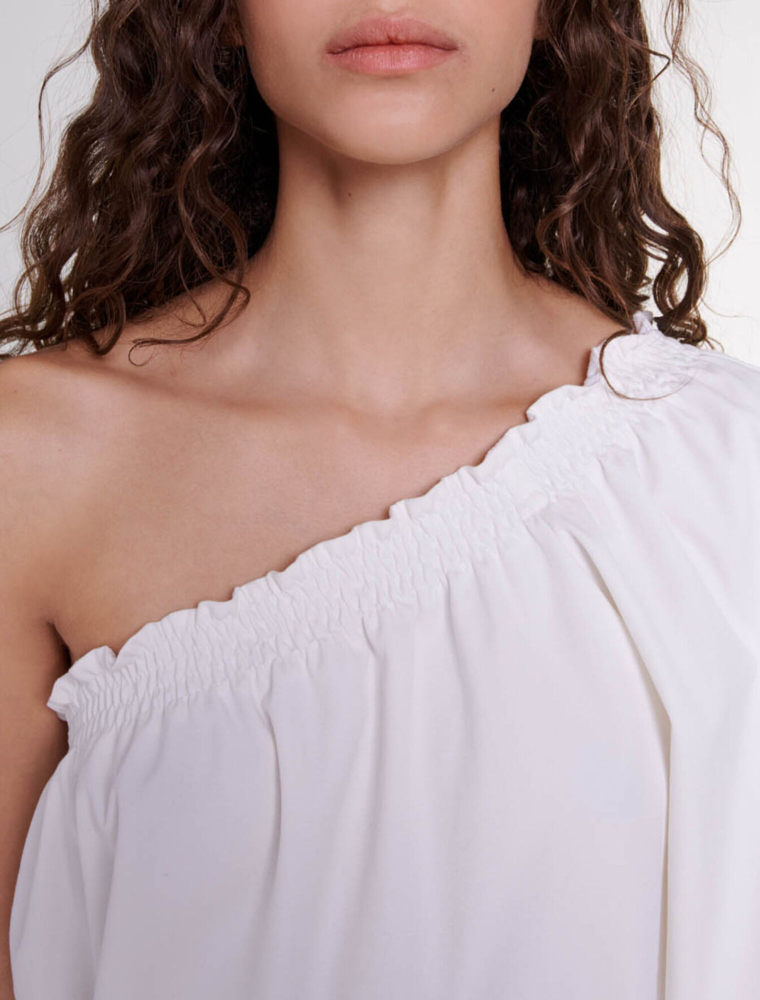 Top asymétrique