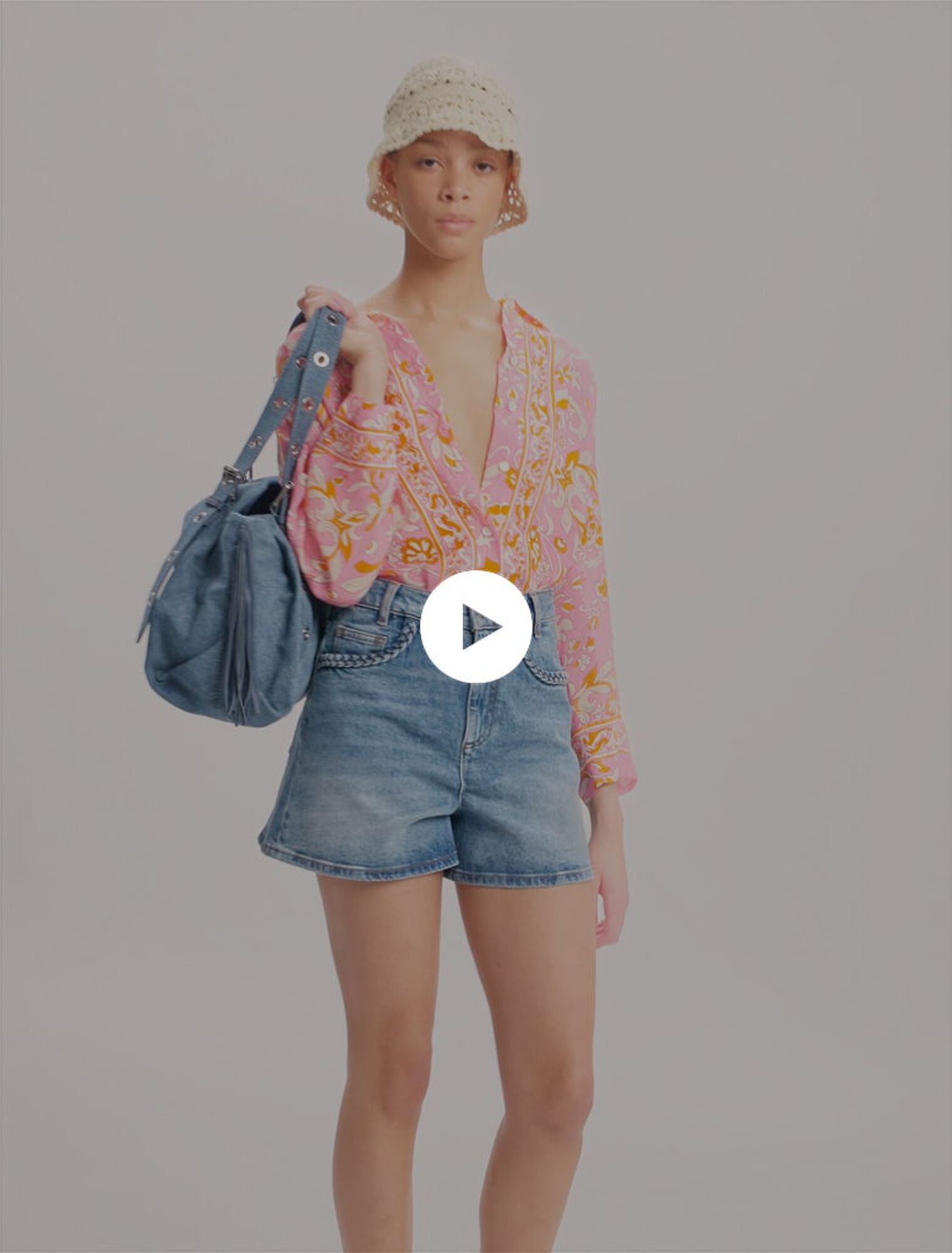 Short en denim et galons tressés