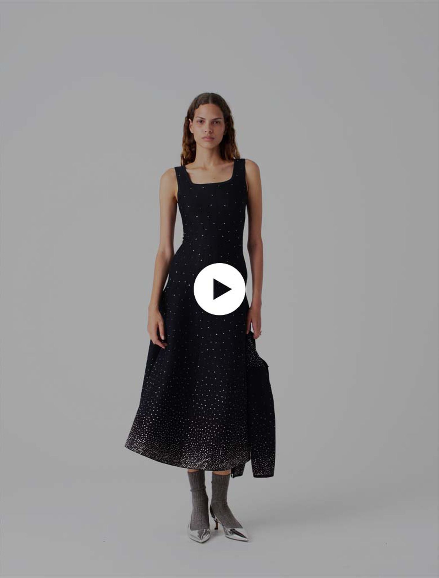 Robe longe en maille strass&eacute;e
