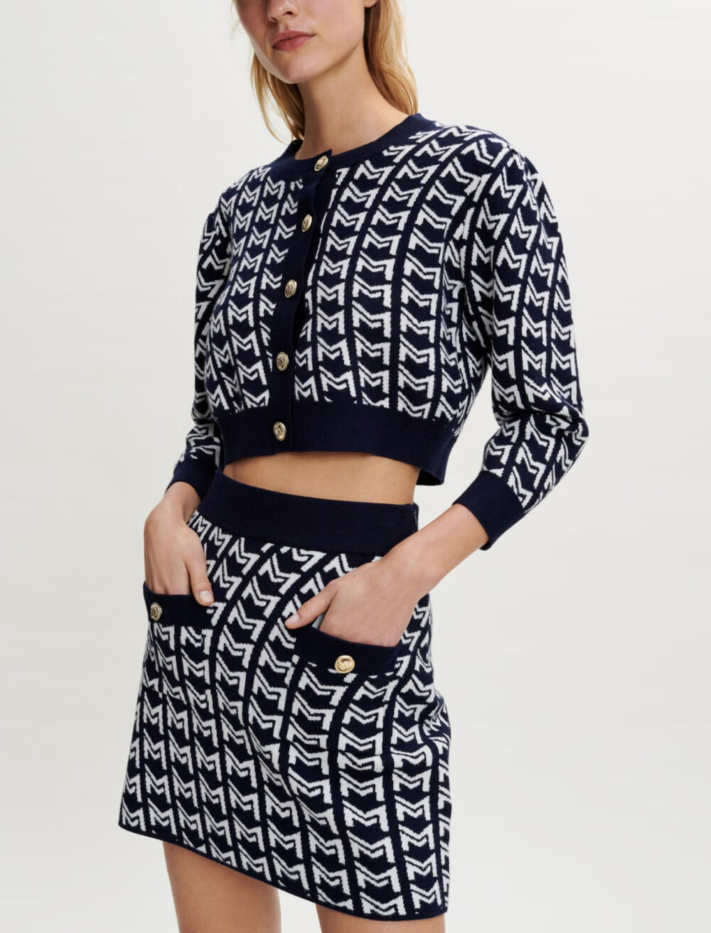 見逃し厳禁！おトクな Monogrammed jacquard skirt ワンピース カードゲーム