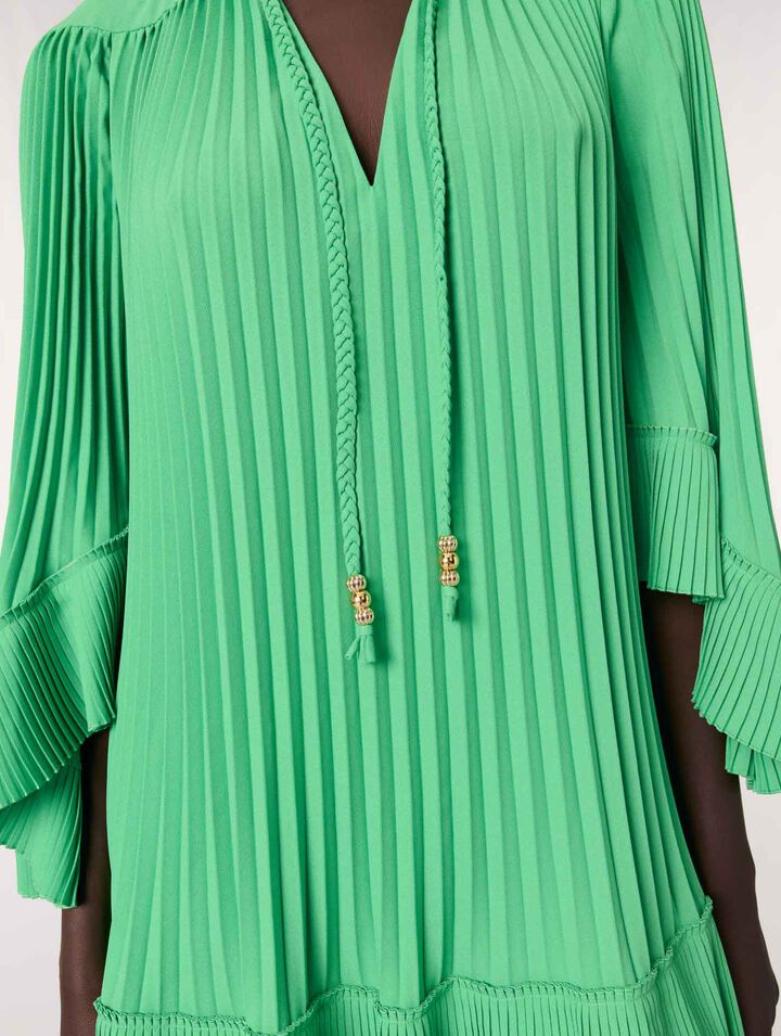 Short pleated dress