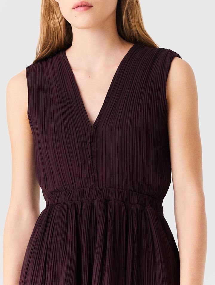 Short pleated skater dress