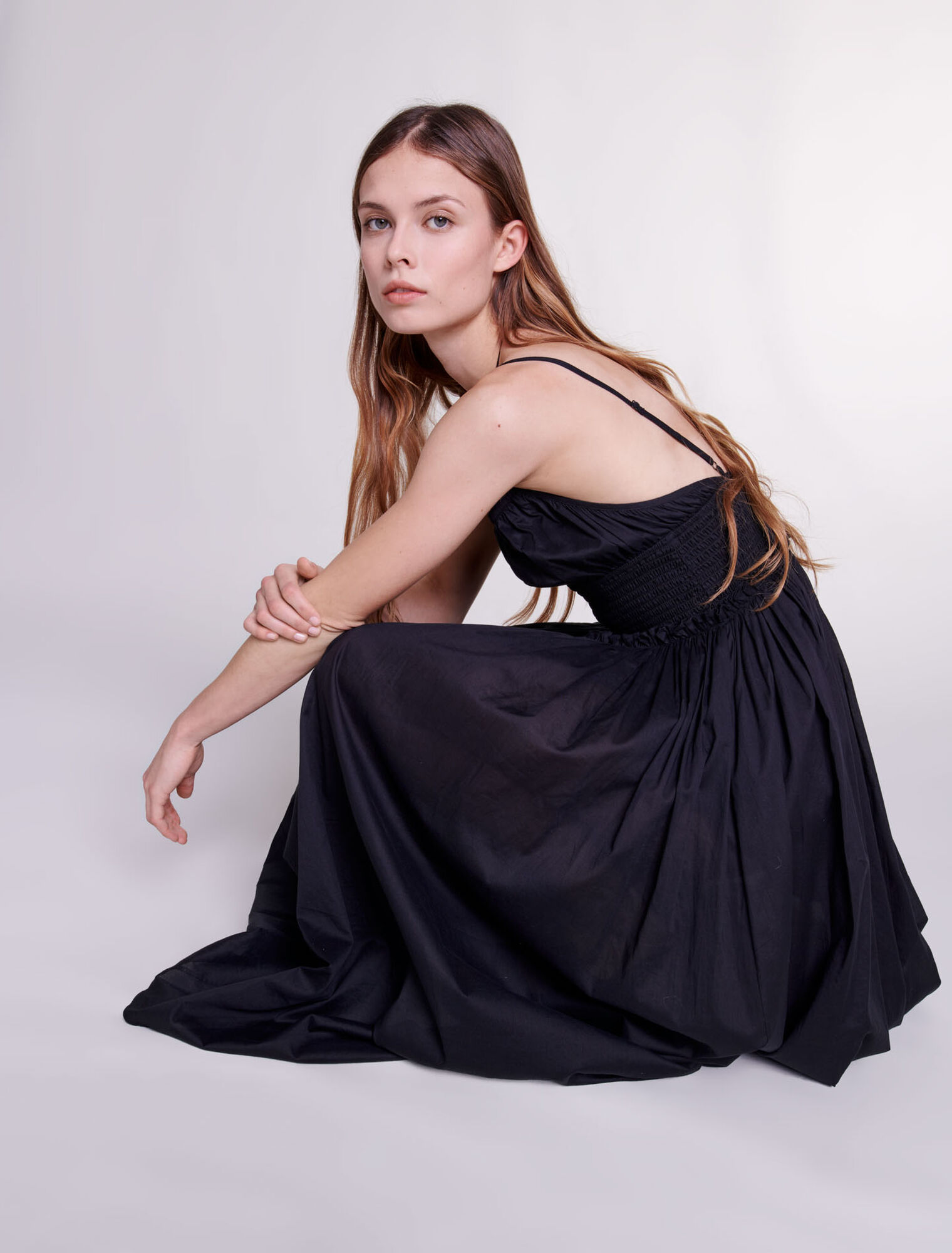 Robe à liens perlés